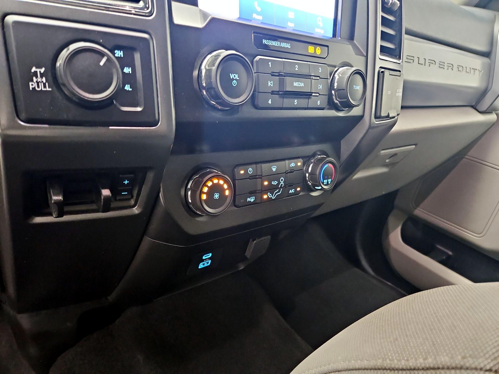 Thumbnail: 2021 Ford F-250 - 16