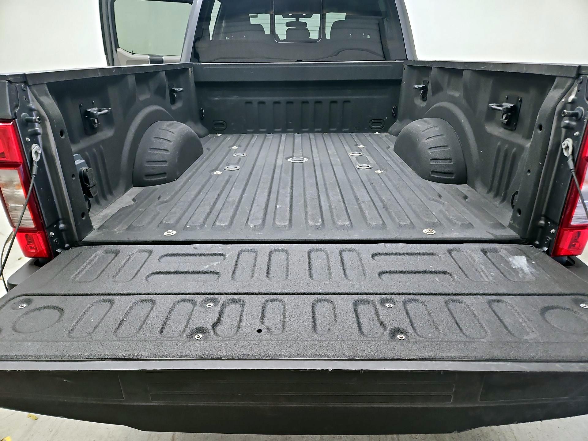 Thumbnail: 2021 Ford F-250 - 19