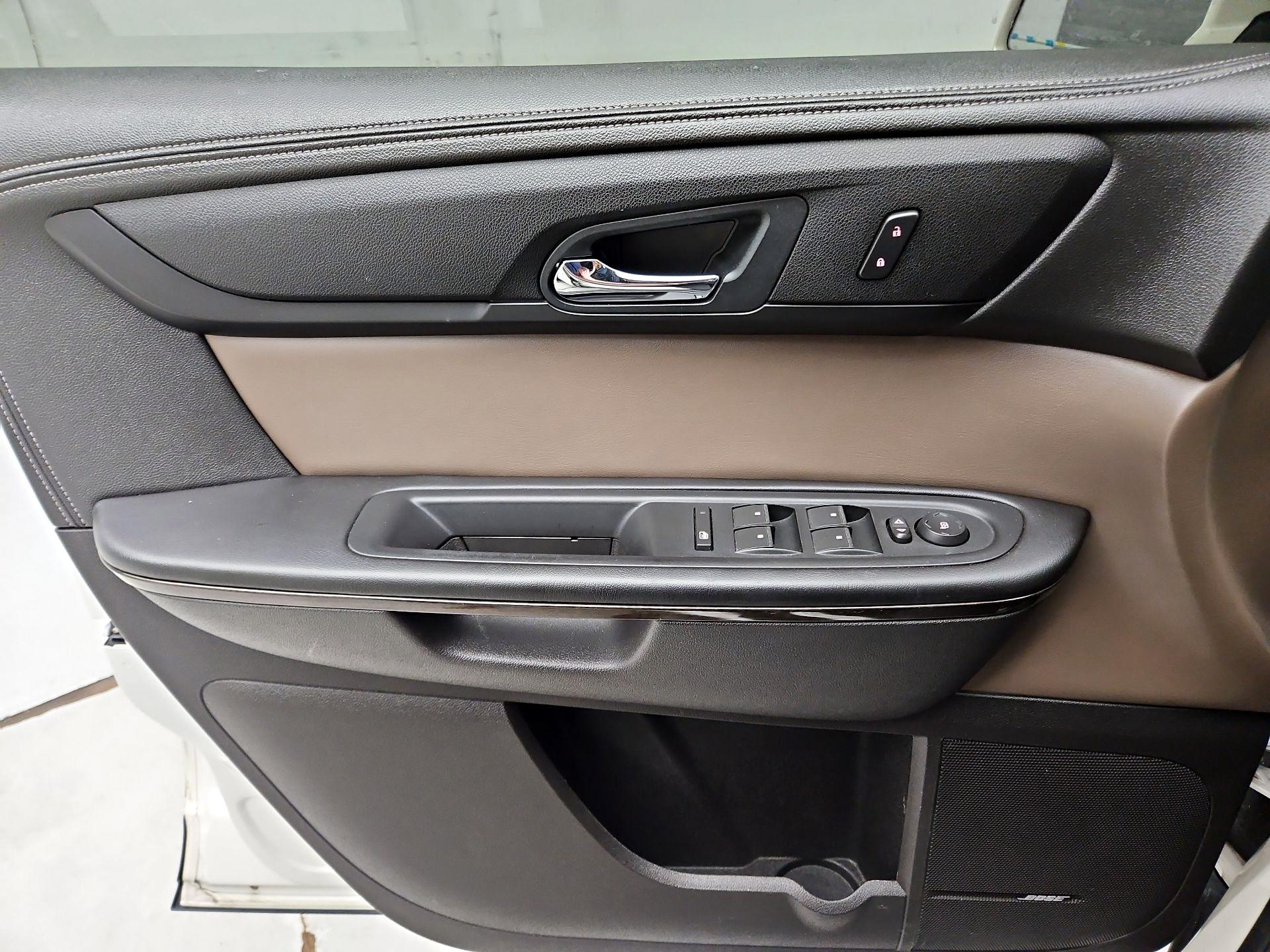Thumbnail: 2014 GMC Acadia - 12