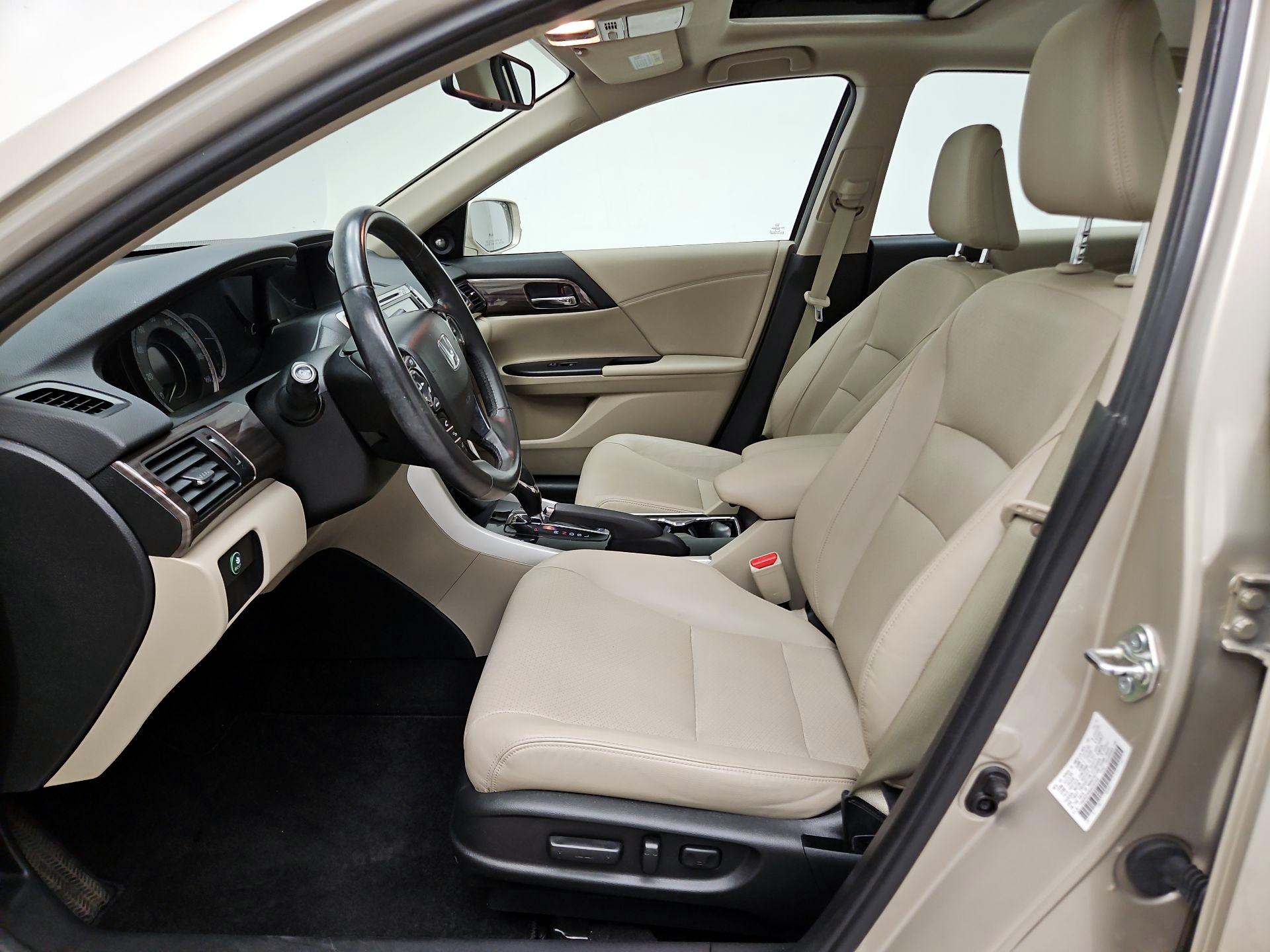 Thumbnail: 2016 Honda Accord - 11
