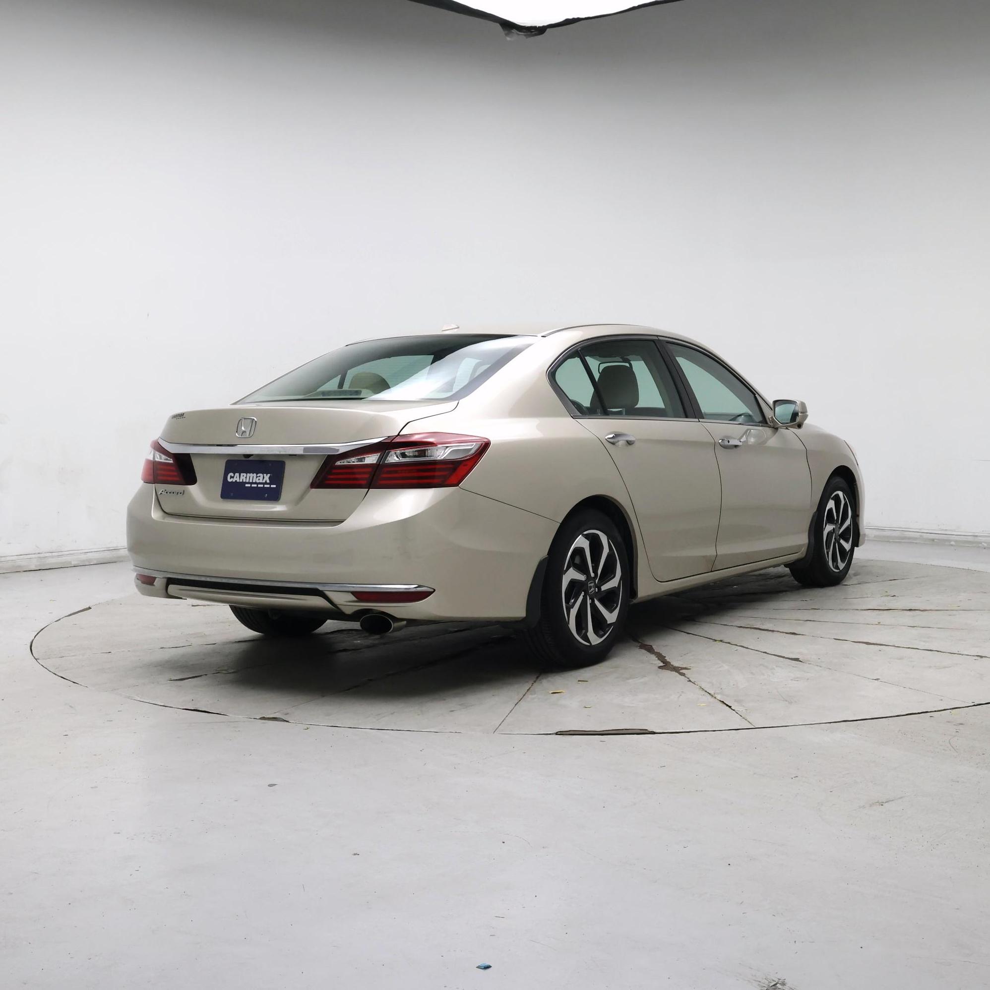 Thumbnail: 2016 Honda Accord - 8