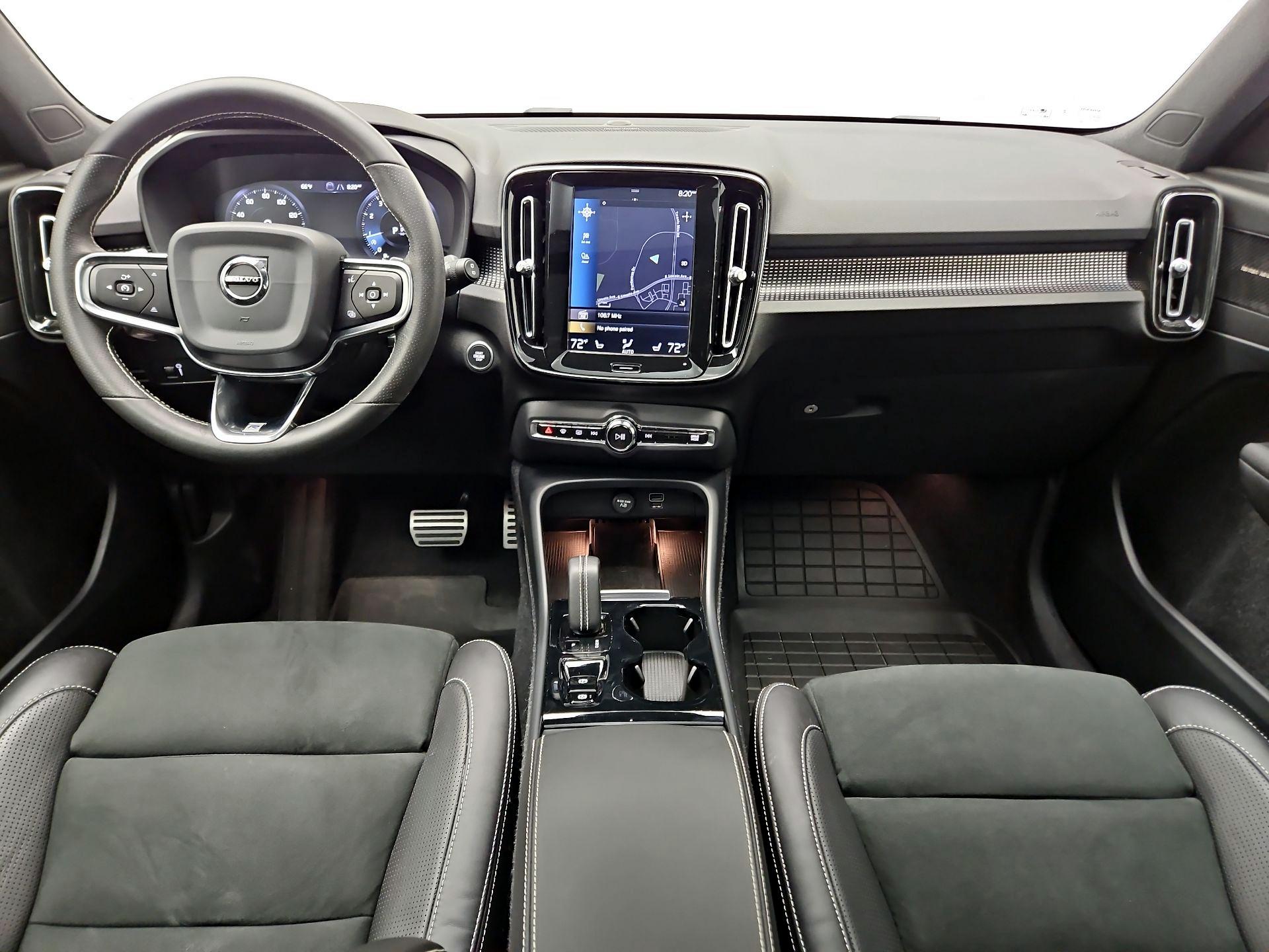 Thumbnail: 2020 Volvo XC40 - 9