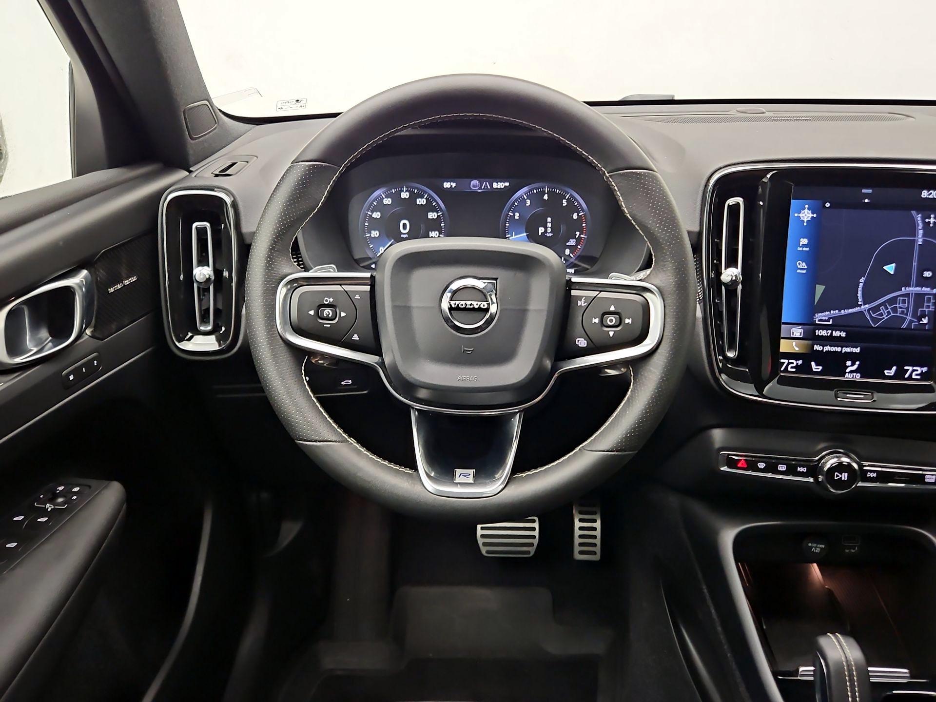 Thumbnail: 2020 Volvo XC40 - 10