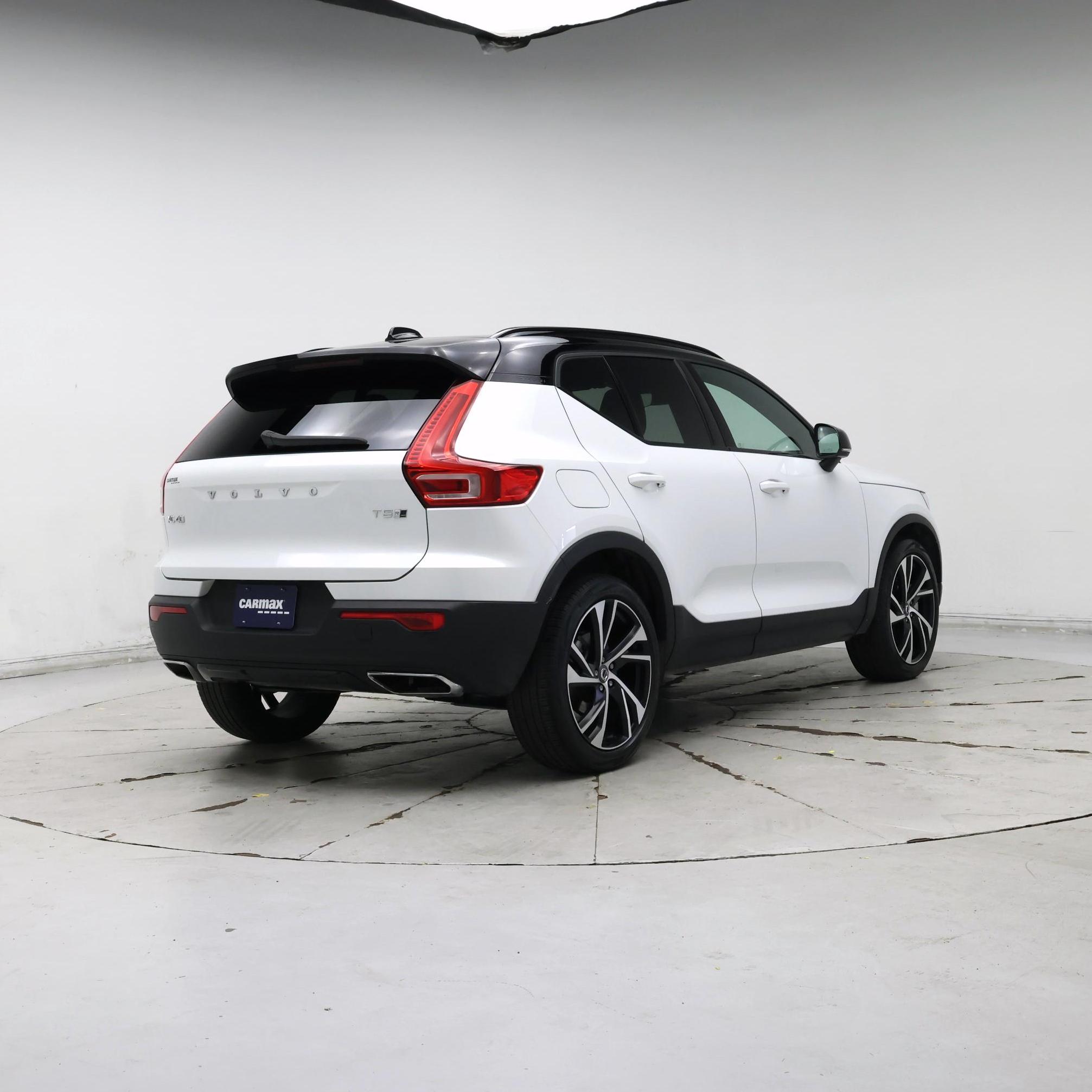 Thumbnail: 2020 Volvo XC40 - 8