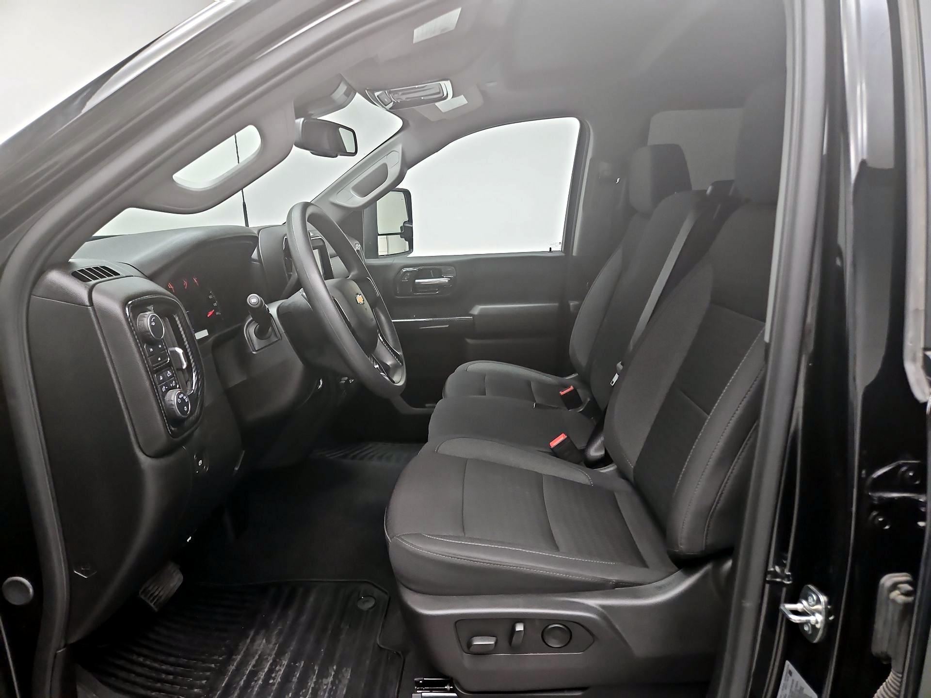Thumbnail: 2025 Chevrolet Silverado 2500 - 9