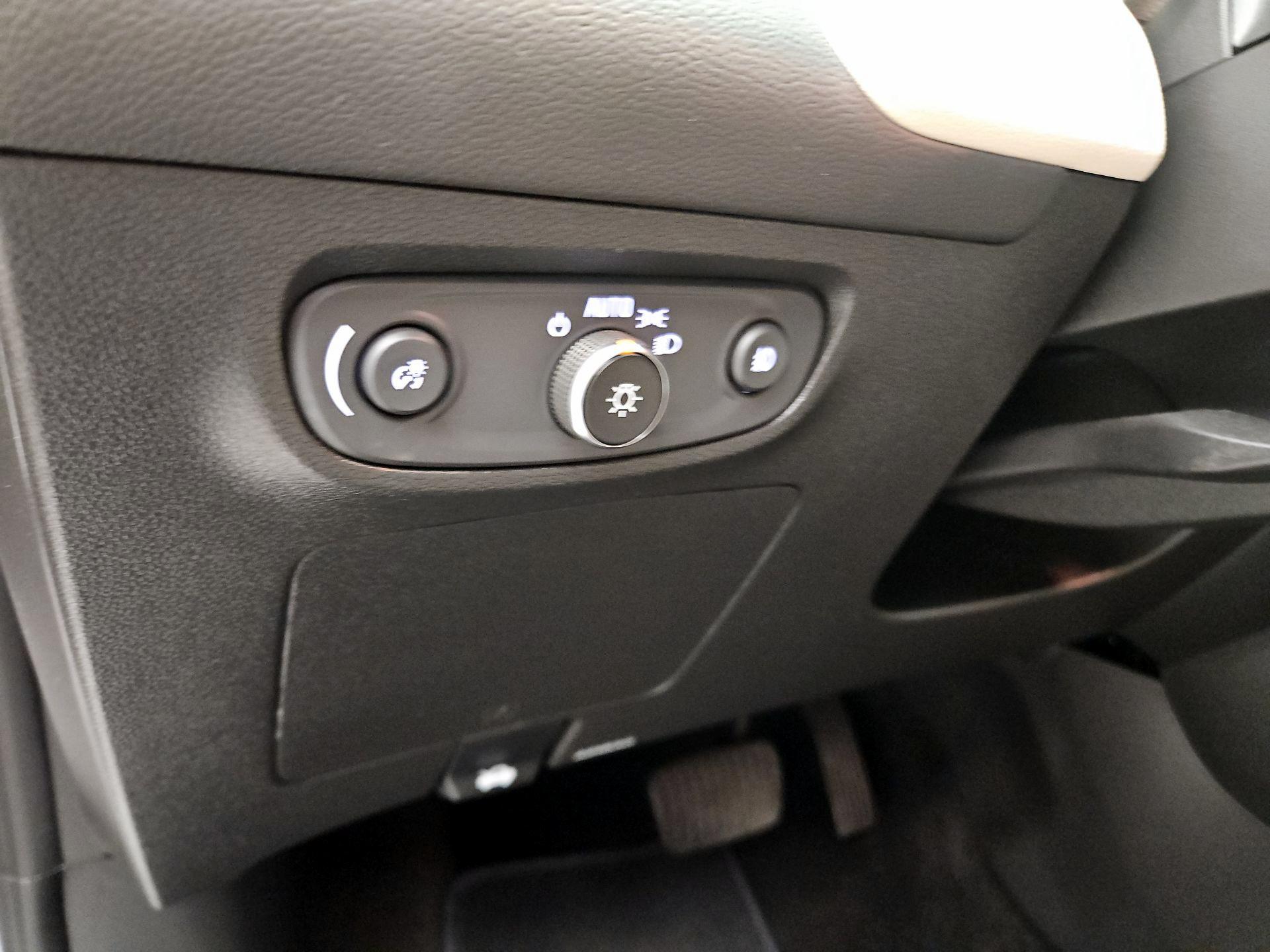 Thumbnail: 2022 Buick Encore GX - 13