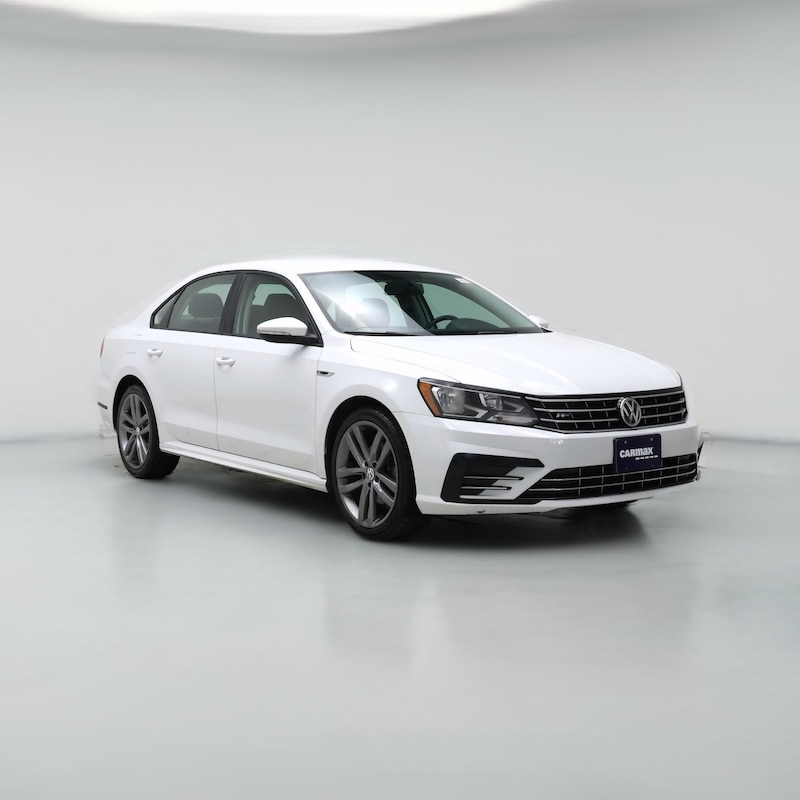 2018 Volkswagen Passat R-Line