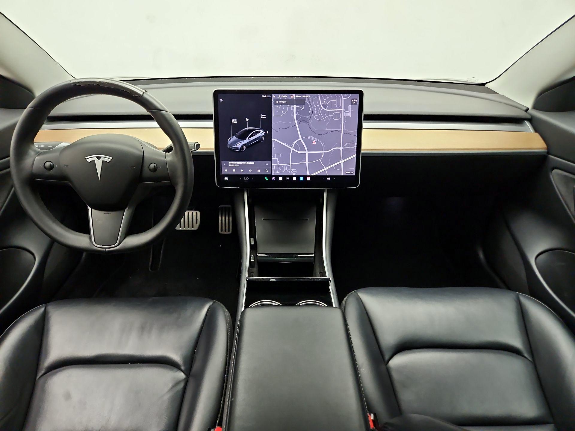 Thumbnail: 2020 Tesla Model 3 - 9