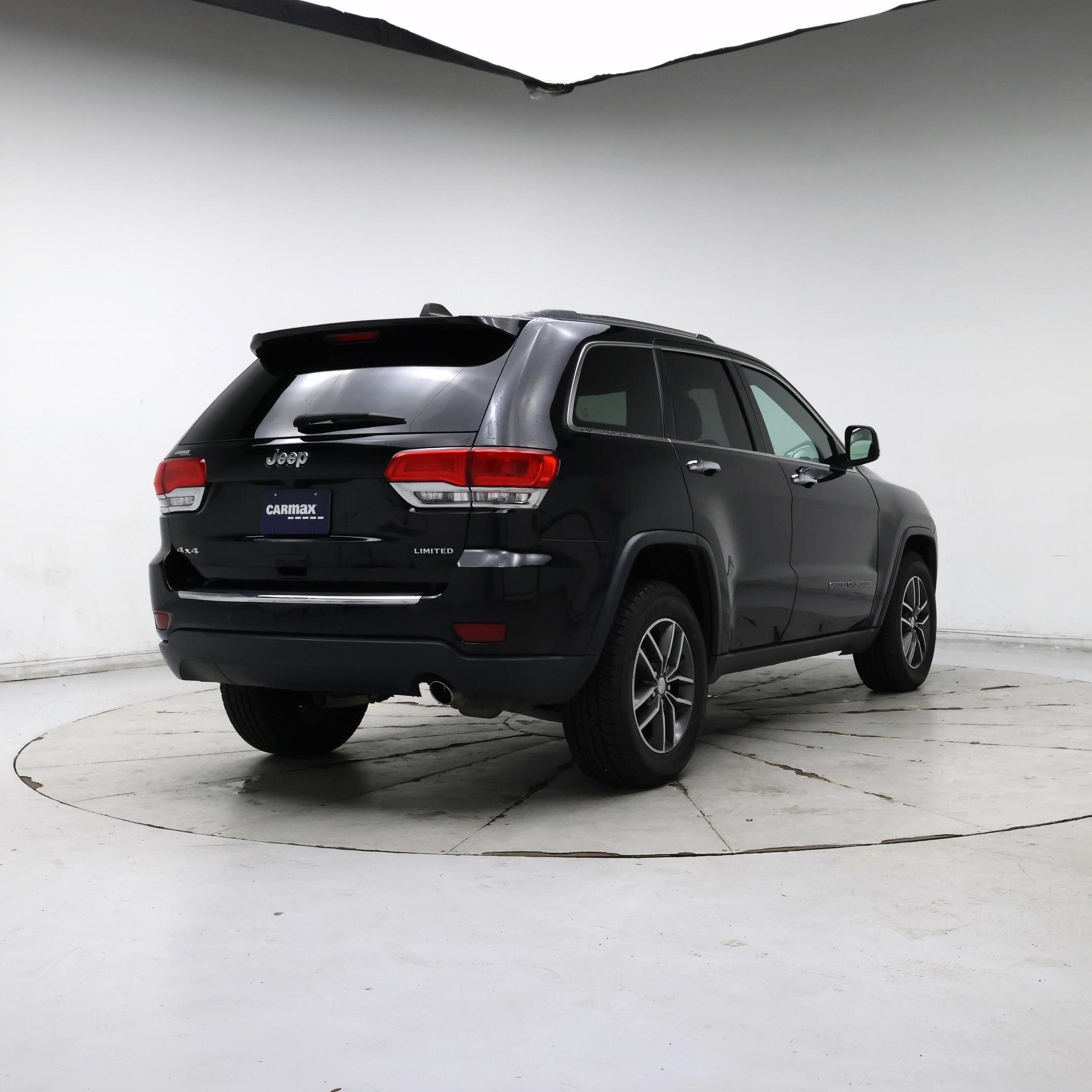 Thumbnail: 2017 Jeep Grand Cherokee - 8