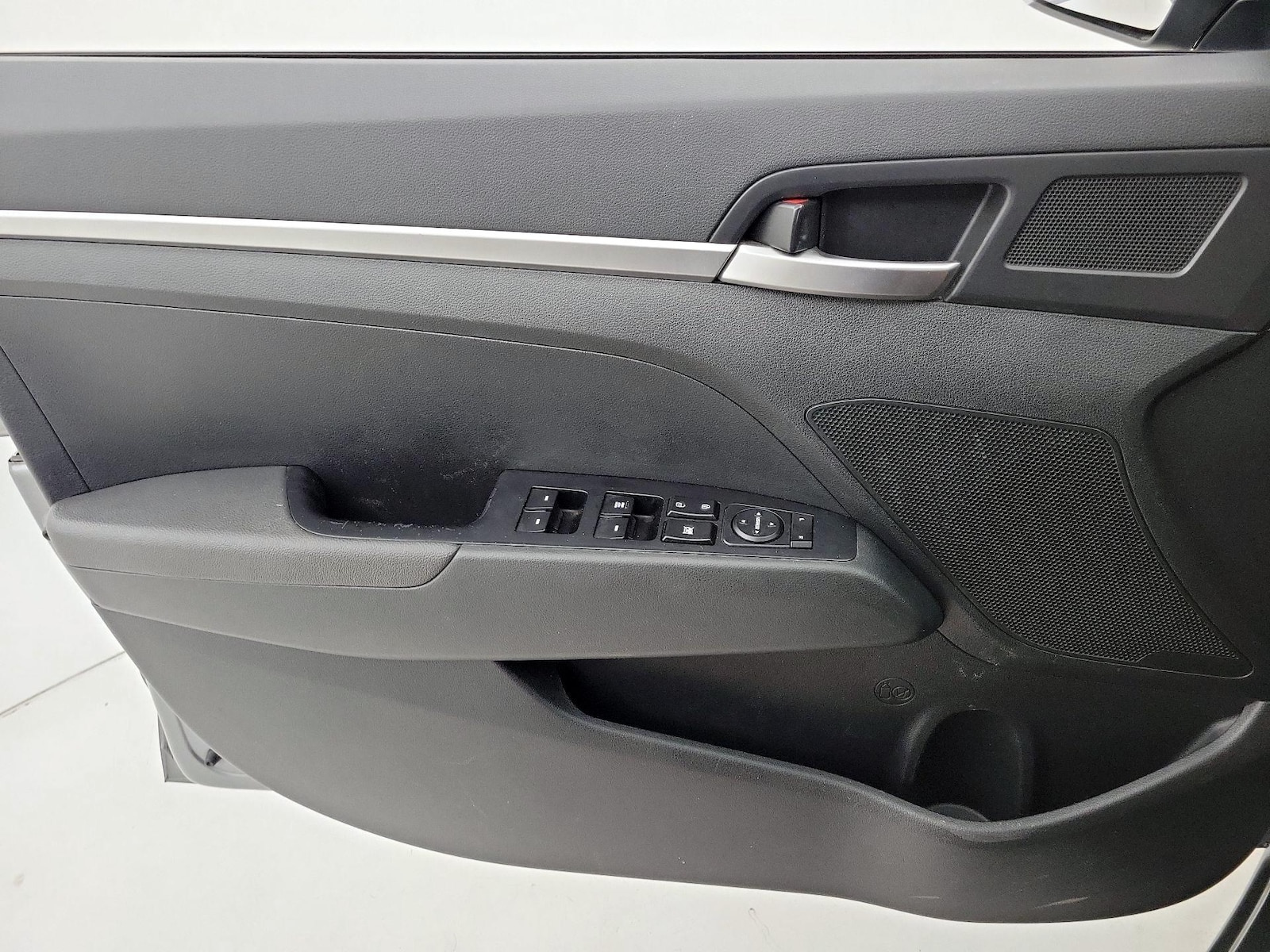 2019 Hyundai Elantra SE - Photo 13