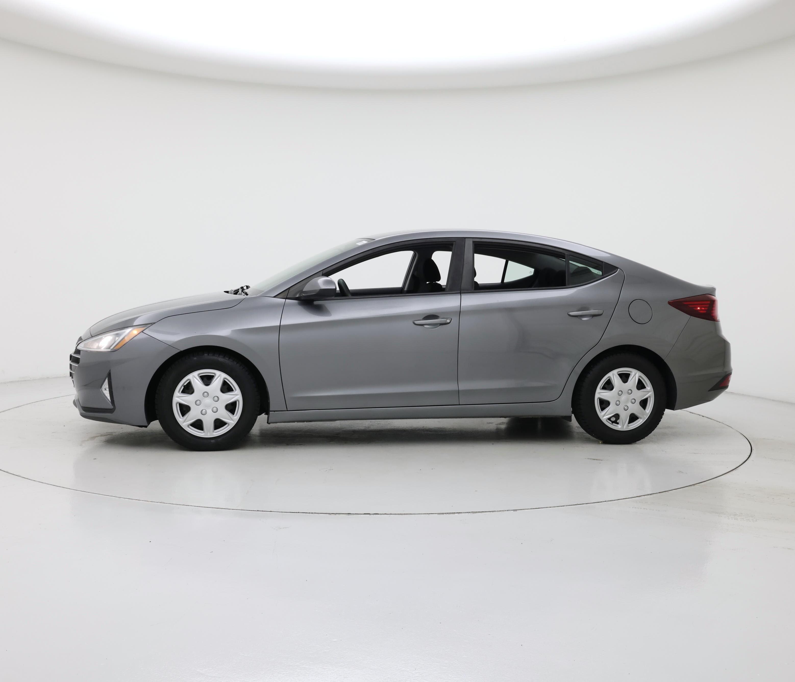 Thumbnail: 2019 Hyundai Elantra - 3