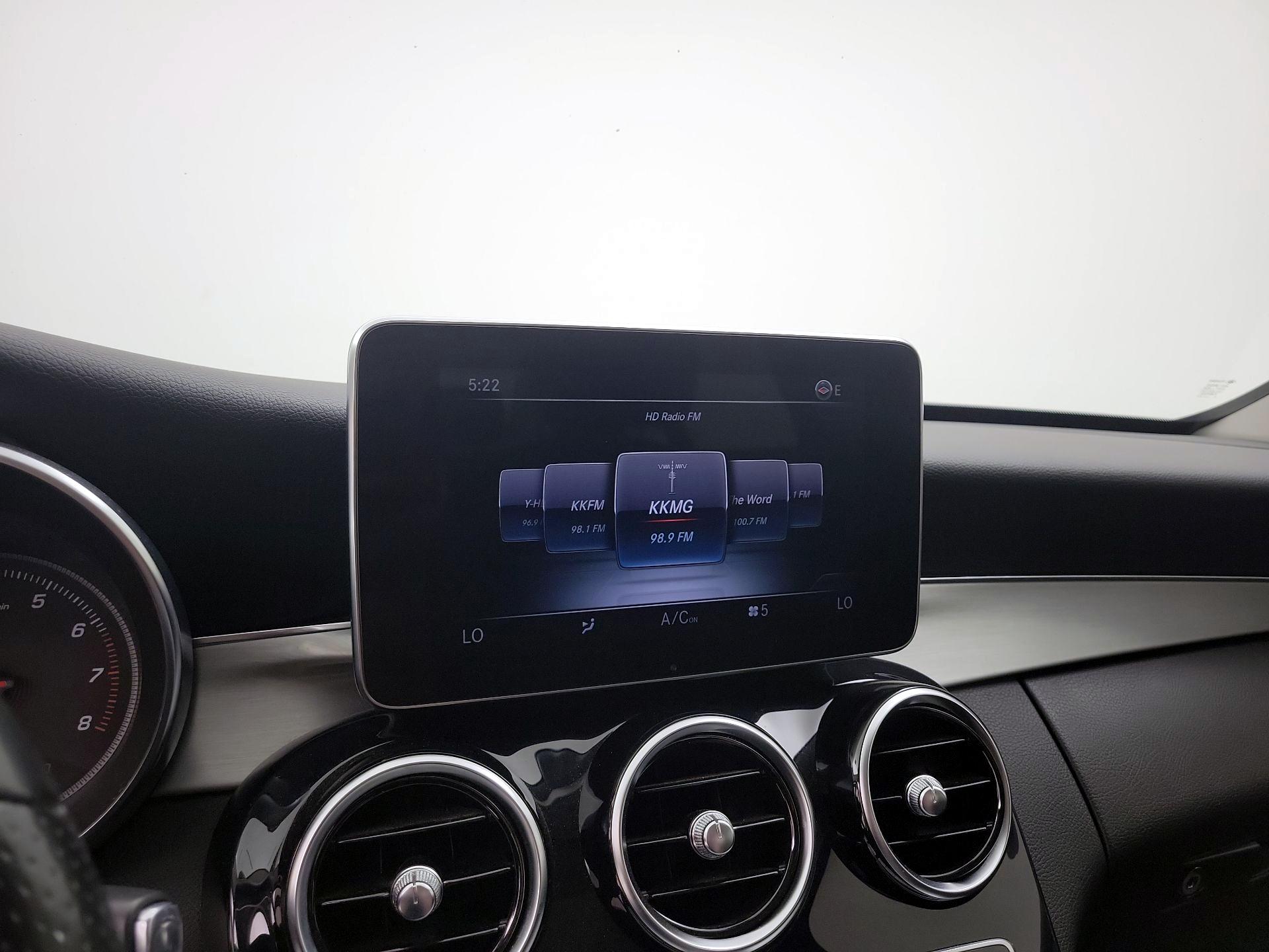 Thumbnail: 2015 Mercedes-Benz C-Class - 16