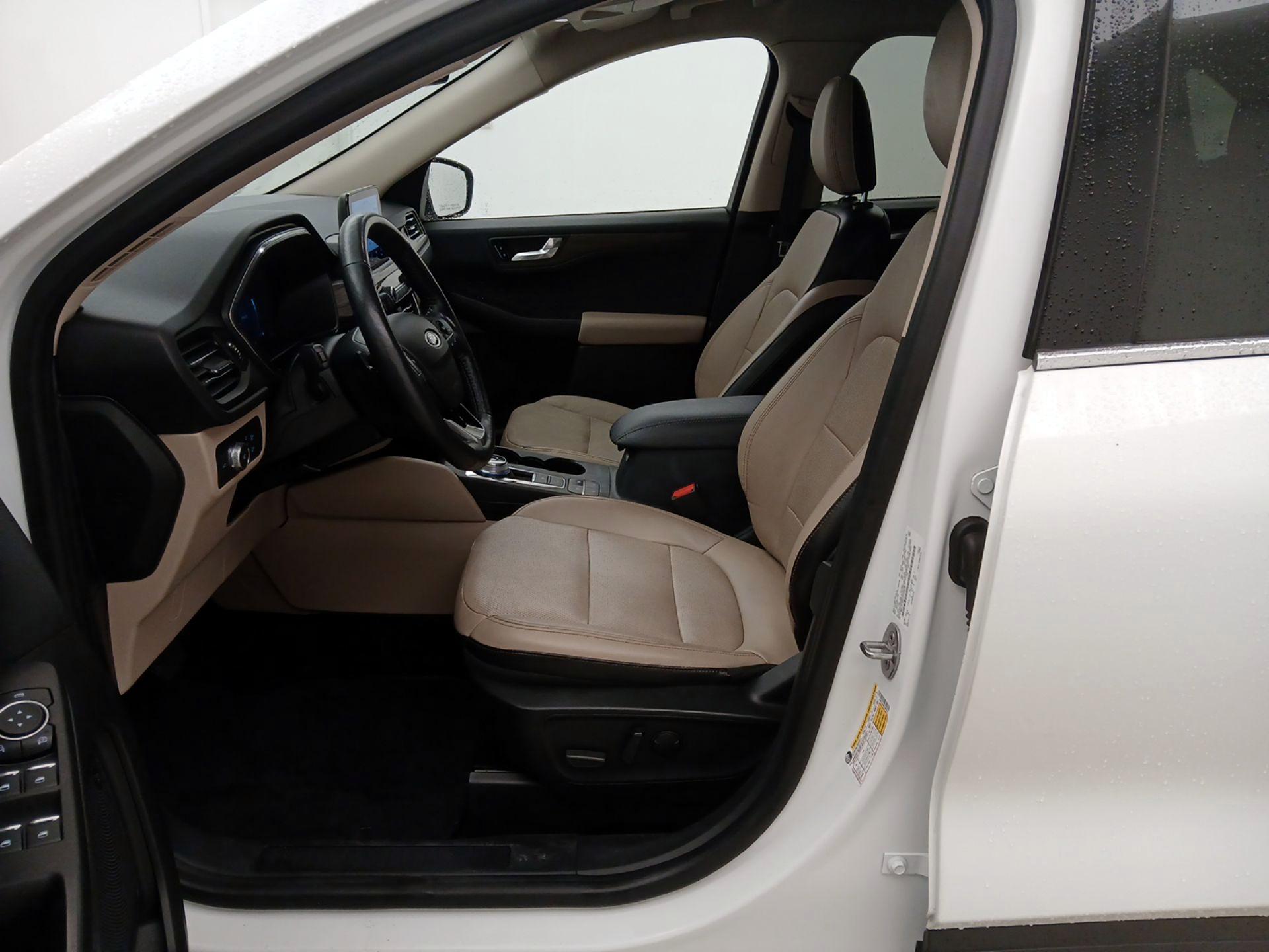 Thumbnail: 2020 Ford Escape - 11