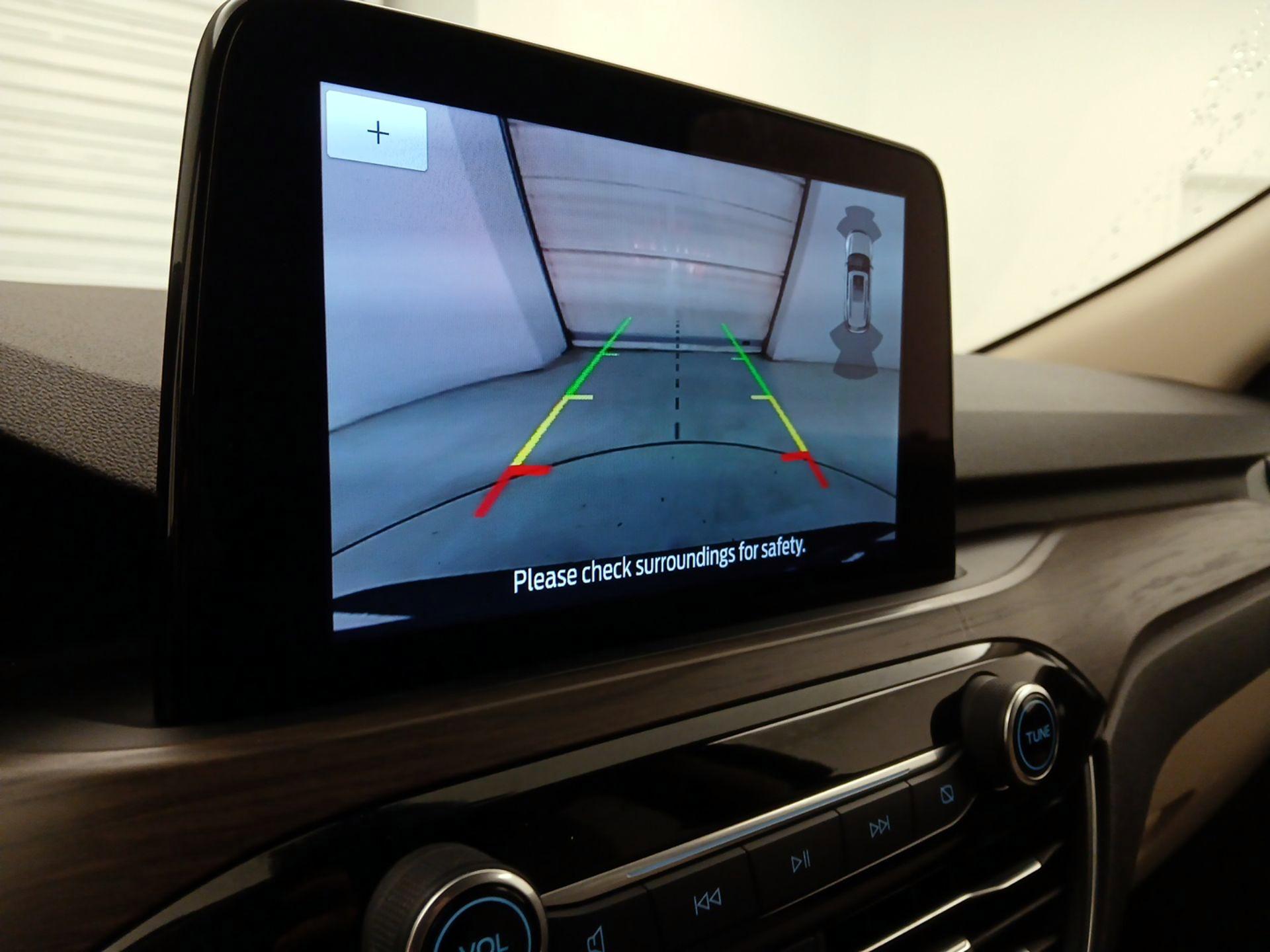 Thumbnail: 2020 Ford Escape - 15