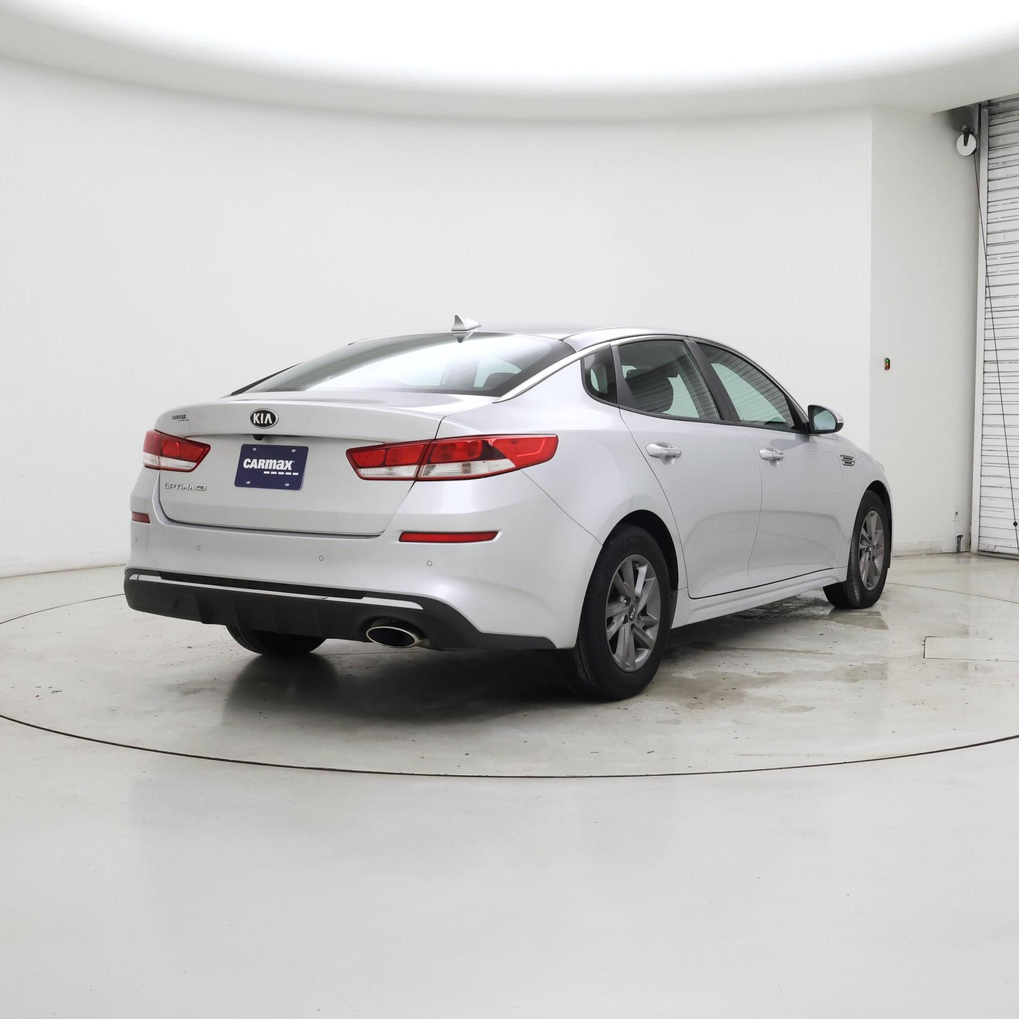 Thumbnail: 2020 Kia Optima - 8