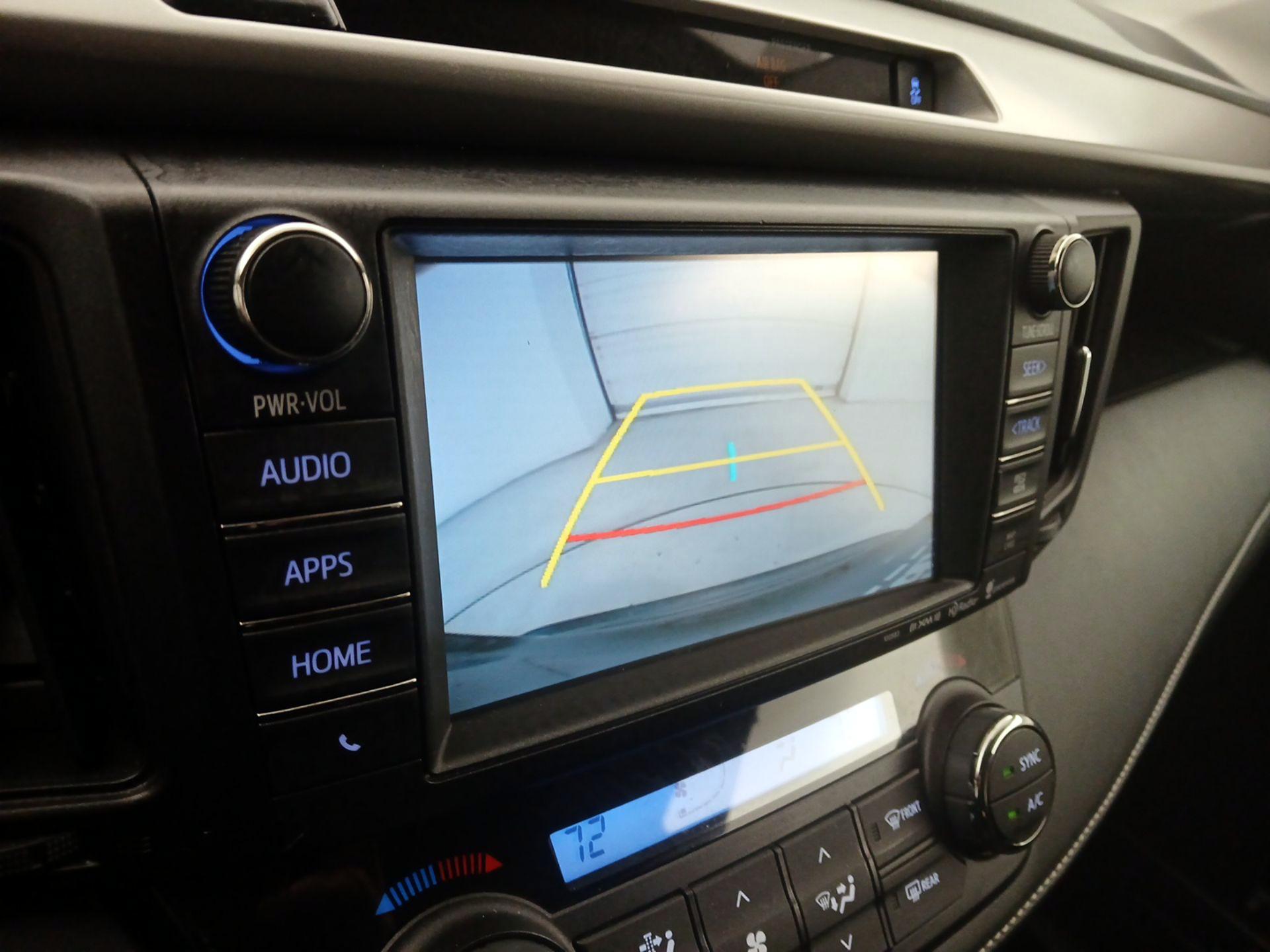 Thumbnail: 2016 Toyota RAV4 - 14