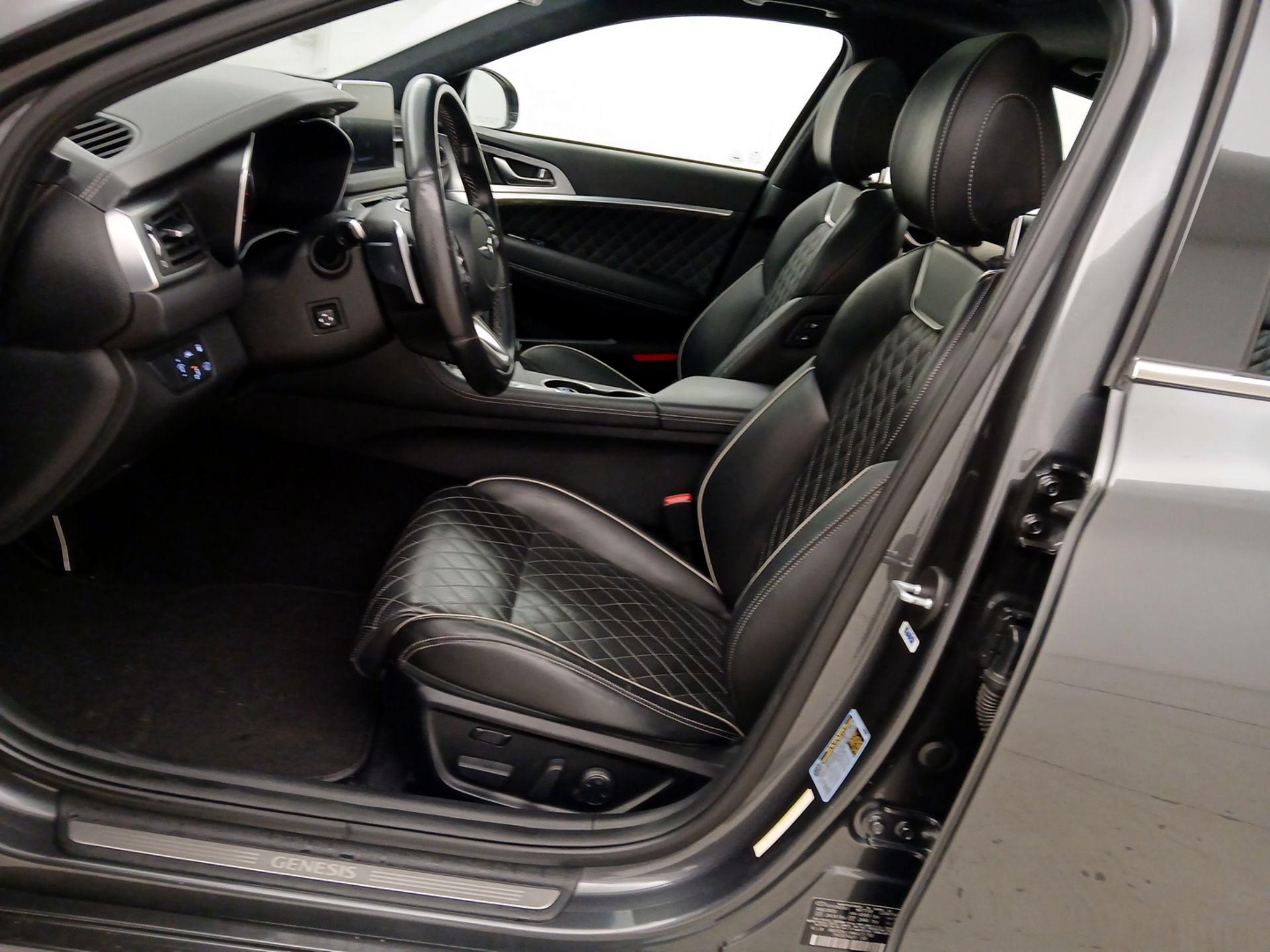 Thumbnail: 2021 Genesis G70 - 11