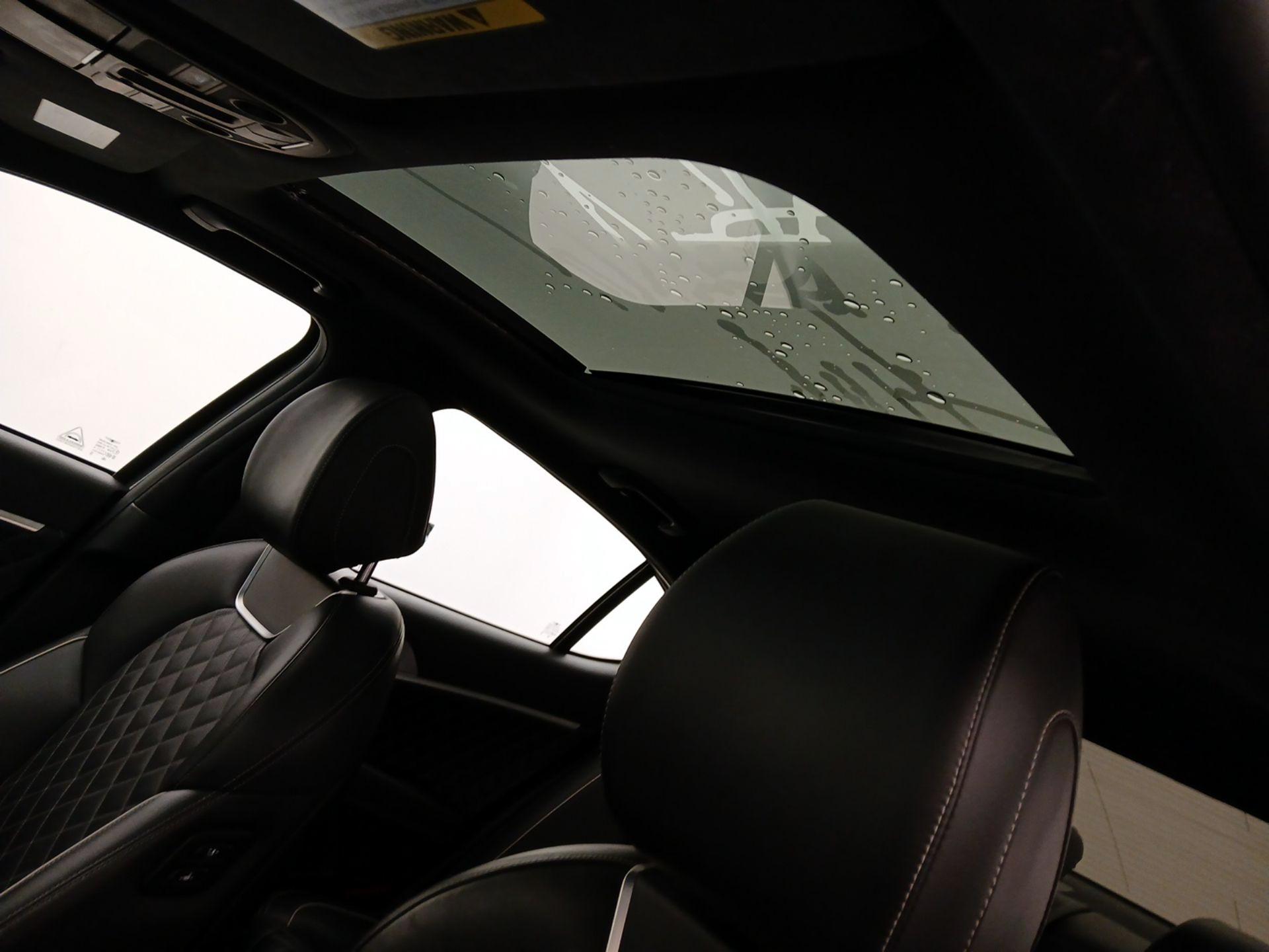 Thumbnail: 2021 Genesis G70 - 20