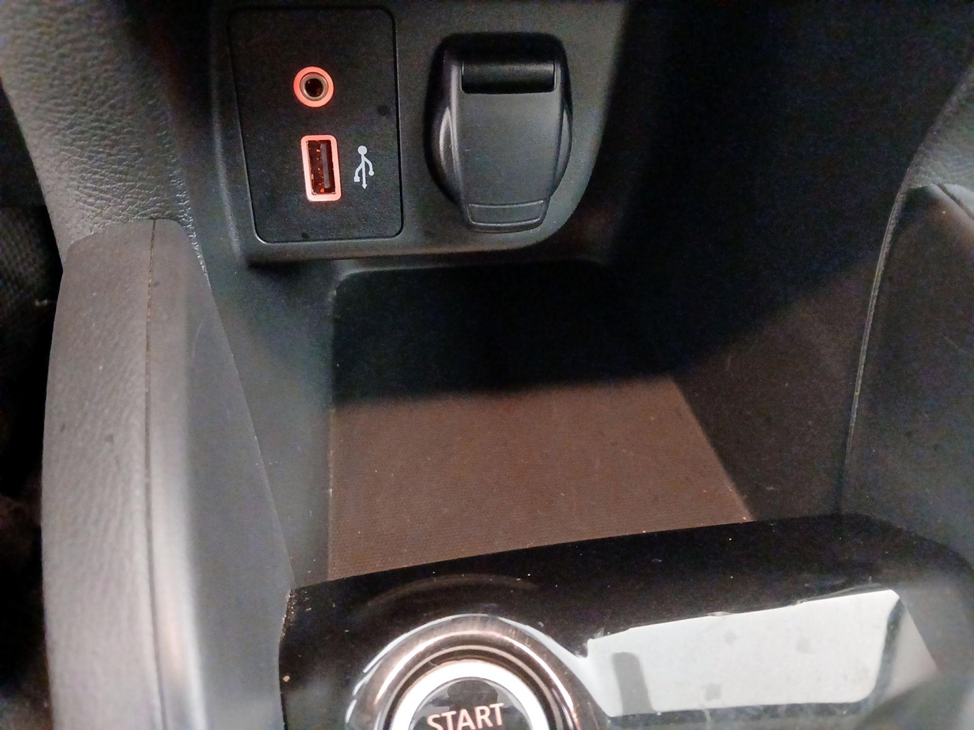 Thumbnail: 2020 Nissan Versa - 17