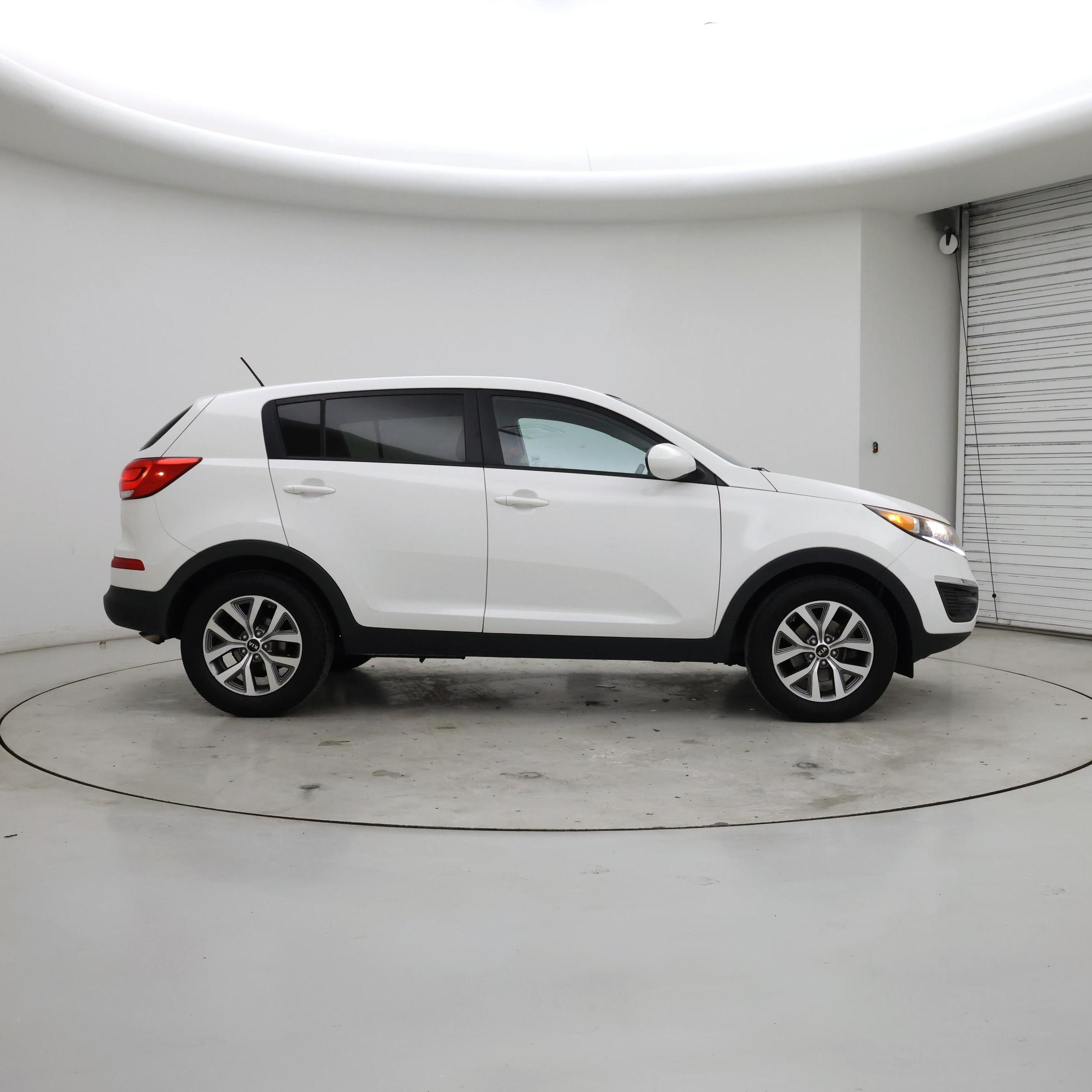 Thumbnail: 2016 Kia Sportage - 7