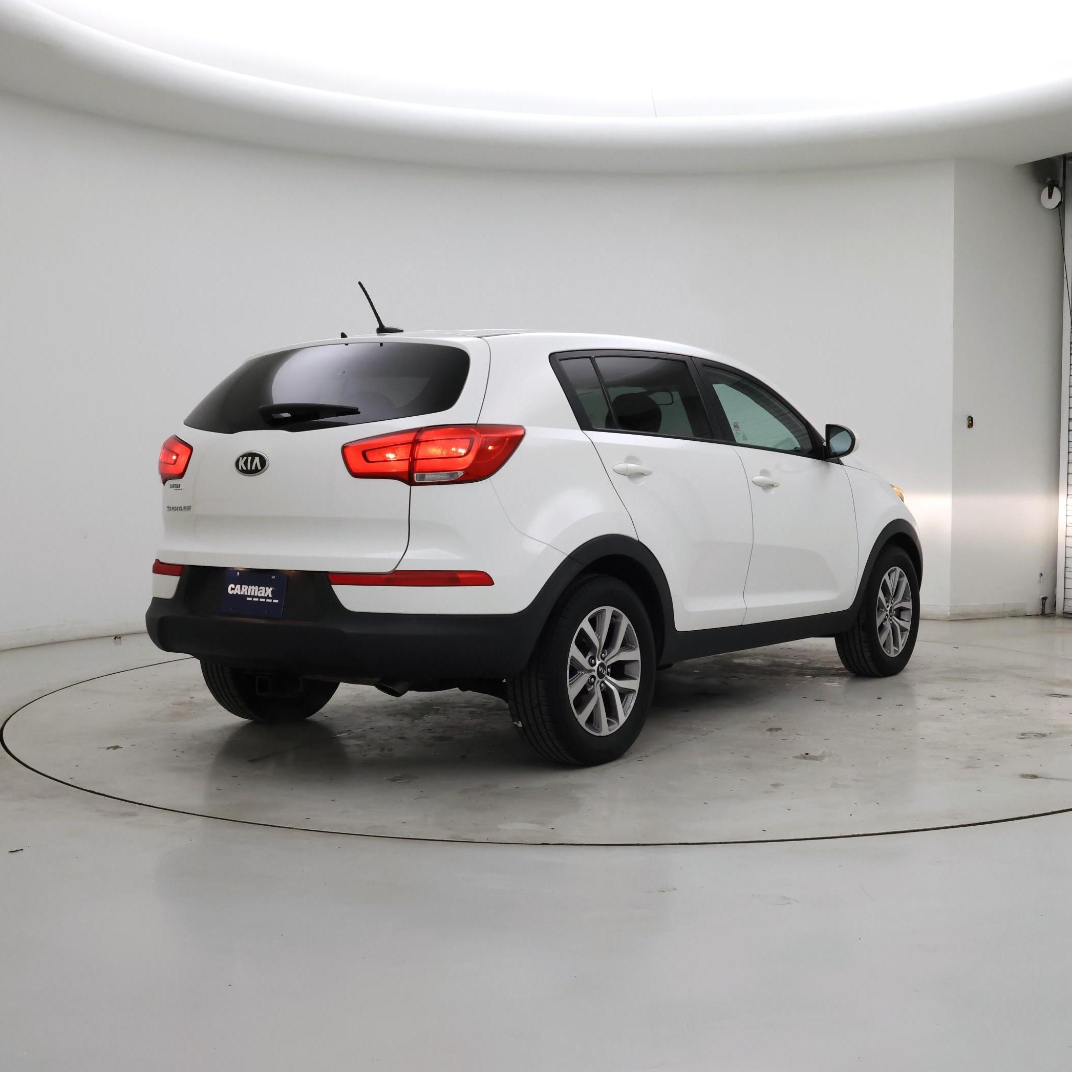 Thumbnail: 2016 Kia Sportage - 8