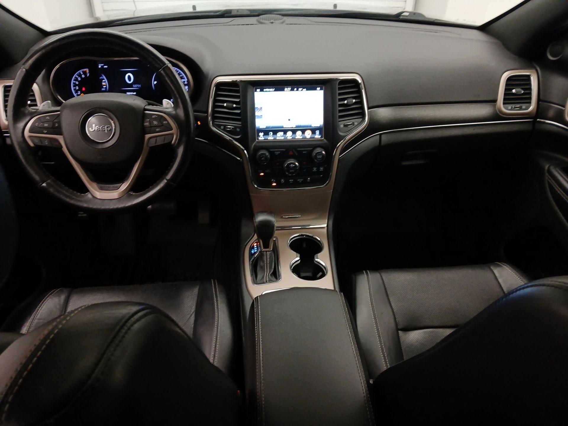 Thumbnail: 2017 Jeep Grand Cherokee - 9