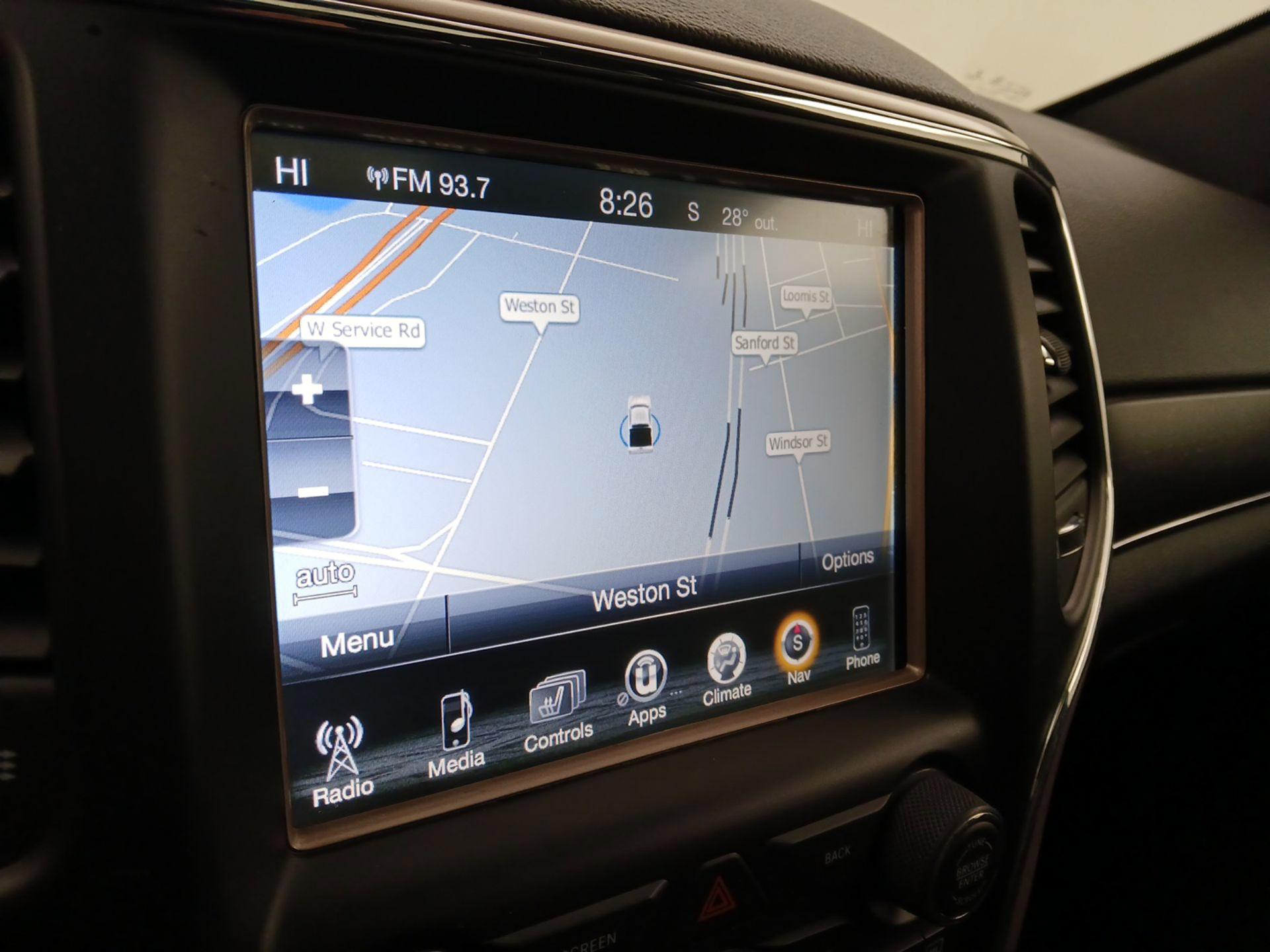 Thumbnail: 2017 Jeep Grand Cherokee - 14