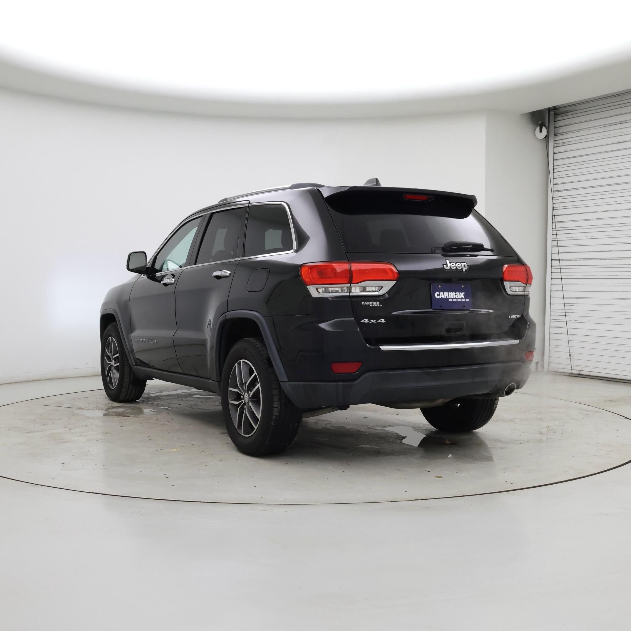 Thumbnail: 2017 Jeep Grand Cherokee - 2