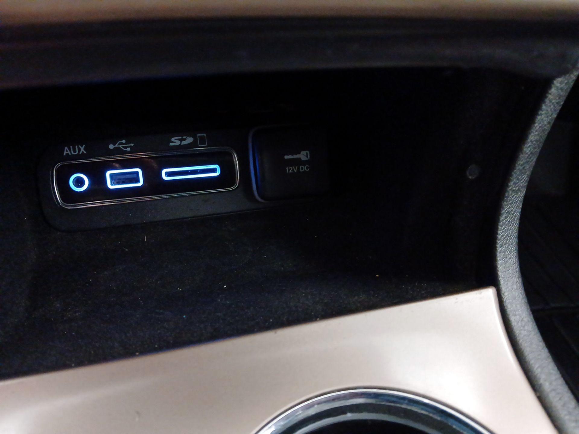 Thumbnail: 2017 Jeep Grand Cherokee - 19