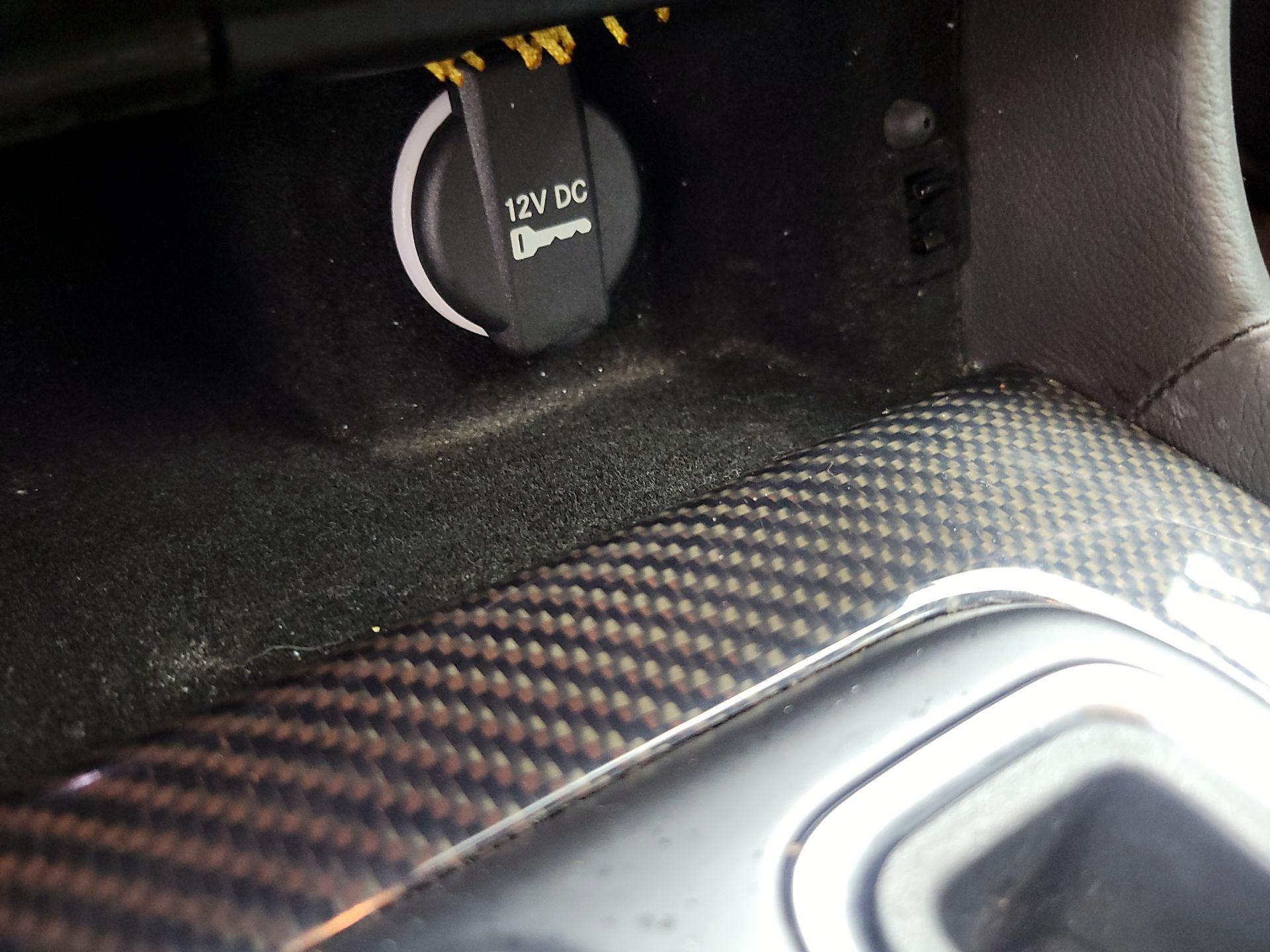 Thumbnail: 2023 Chrysler 300 - 18