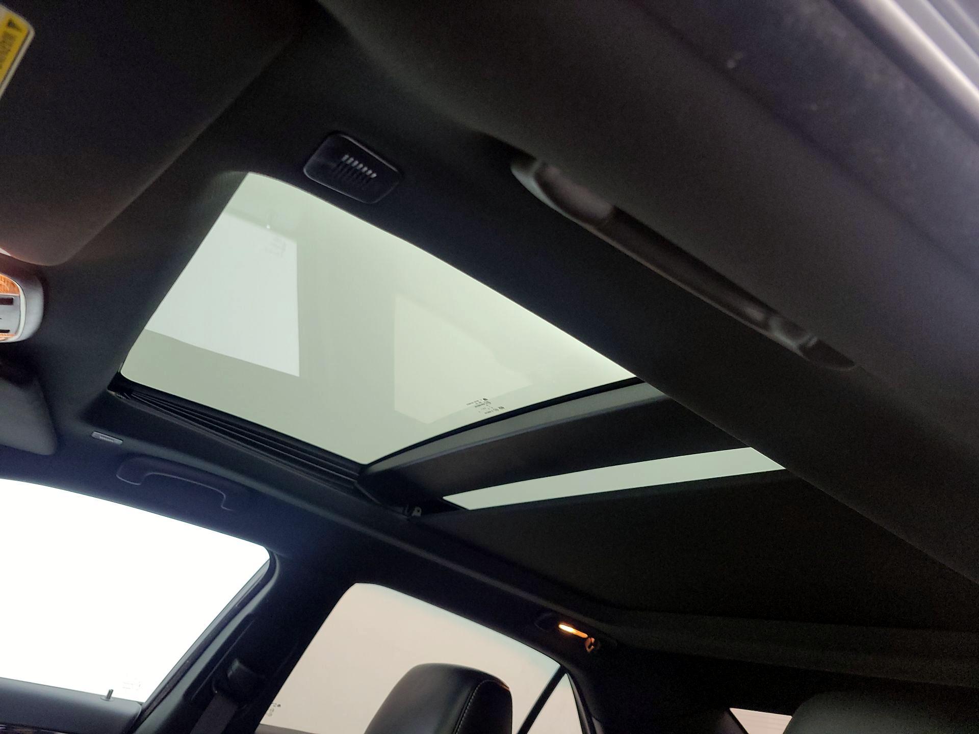 Thumbnail: 2023 Chrysler 300 - 19