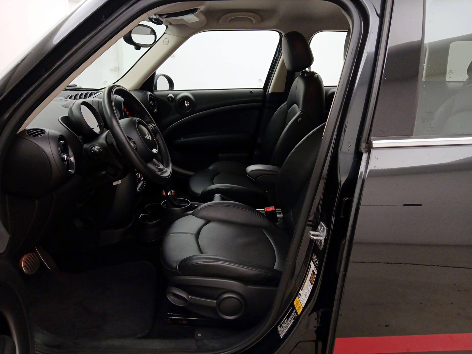 Thumbnail: 2015 MINI Cooper Countryman - 11