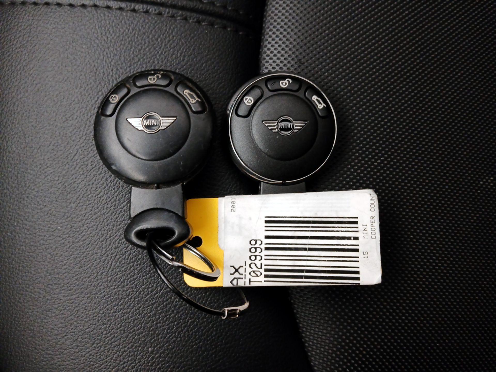 Thumbnail: 2015 MINI Cooper Countryman - 20