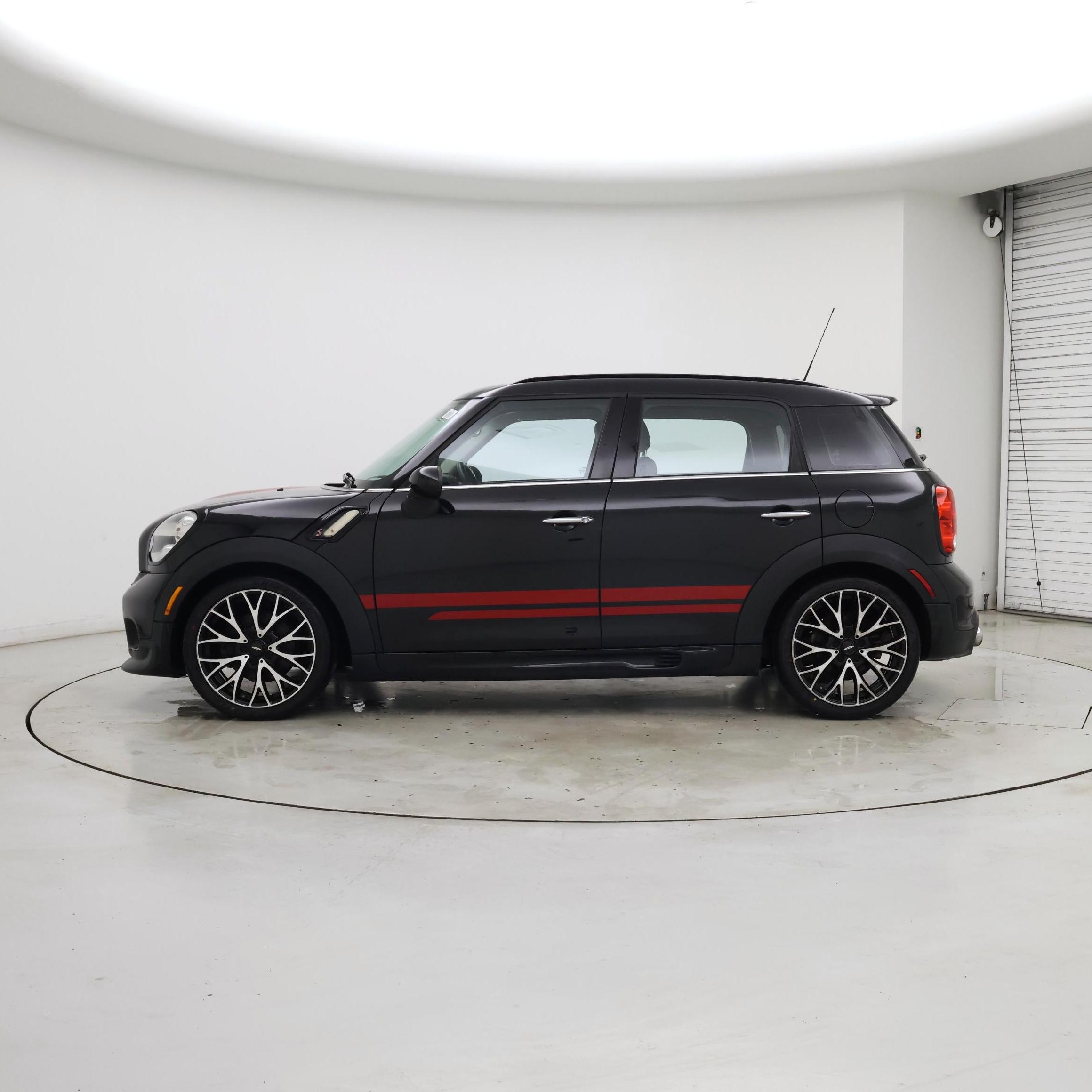 Thumbnail: 2015 MINI Cooper Countryman - 3