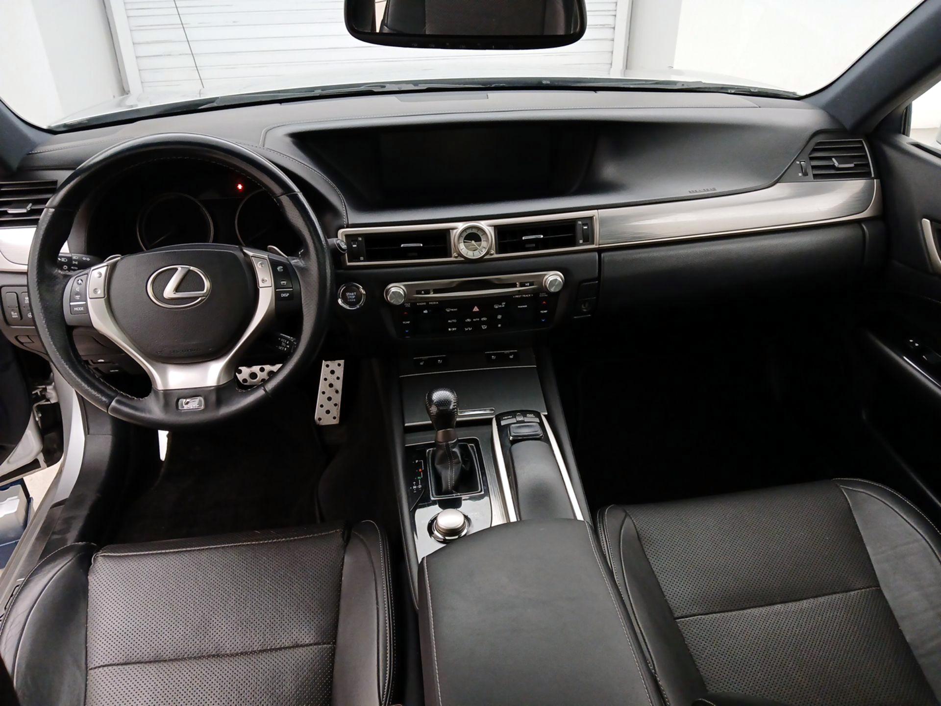Thumbnail: 2015 Lexus GS - 9