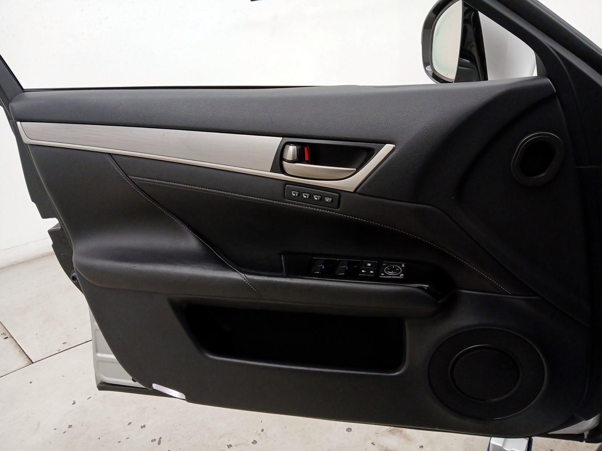 Thumbnail: 2015 Lexus GS - 12