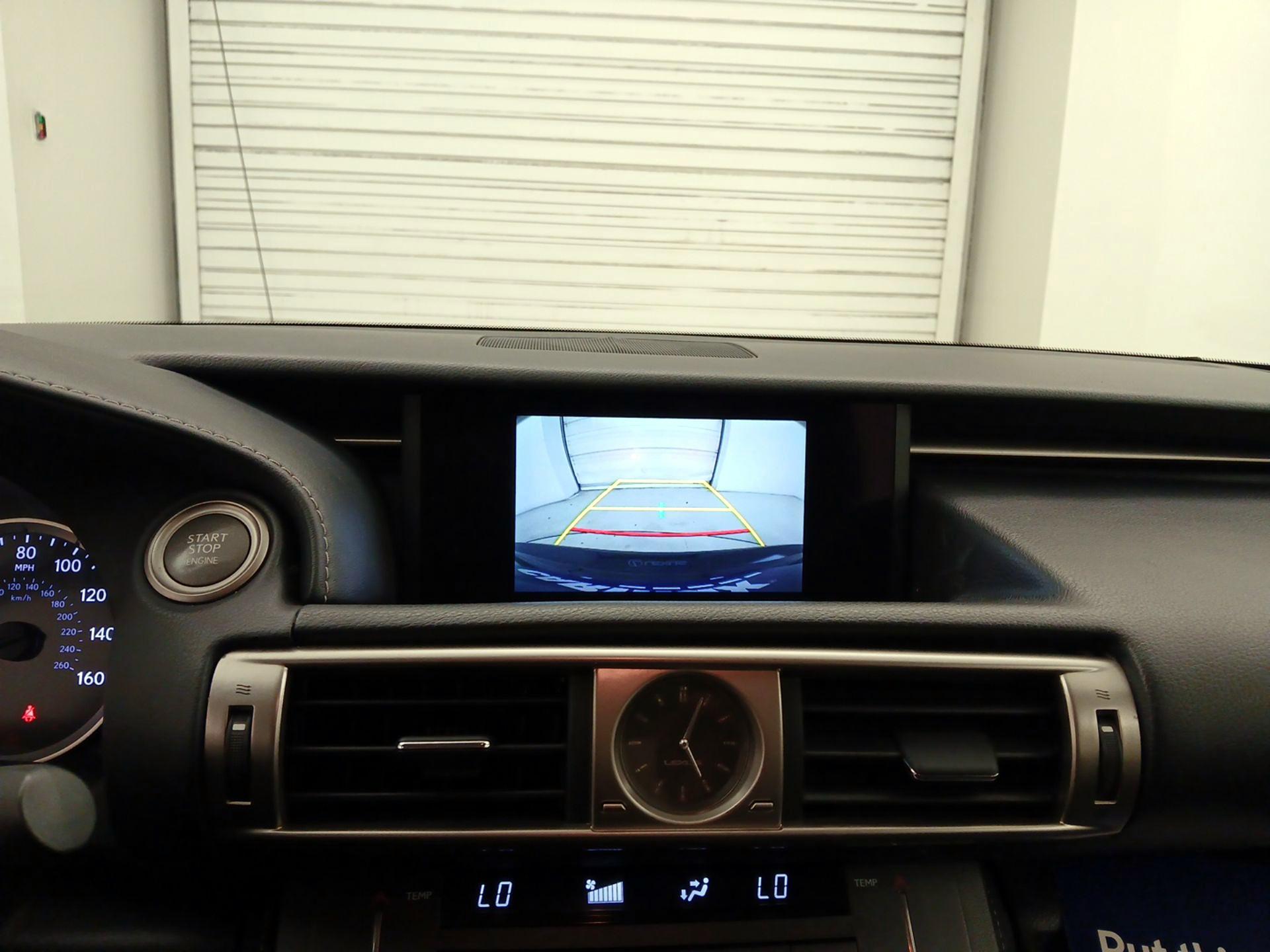 Thumbnail: 2016 Lexus IS - 14