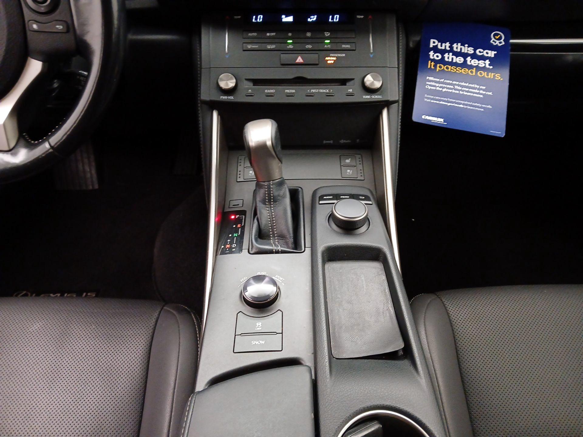 Thumbnail: 2016 Lexus IS - 17