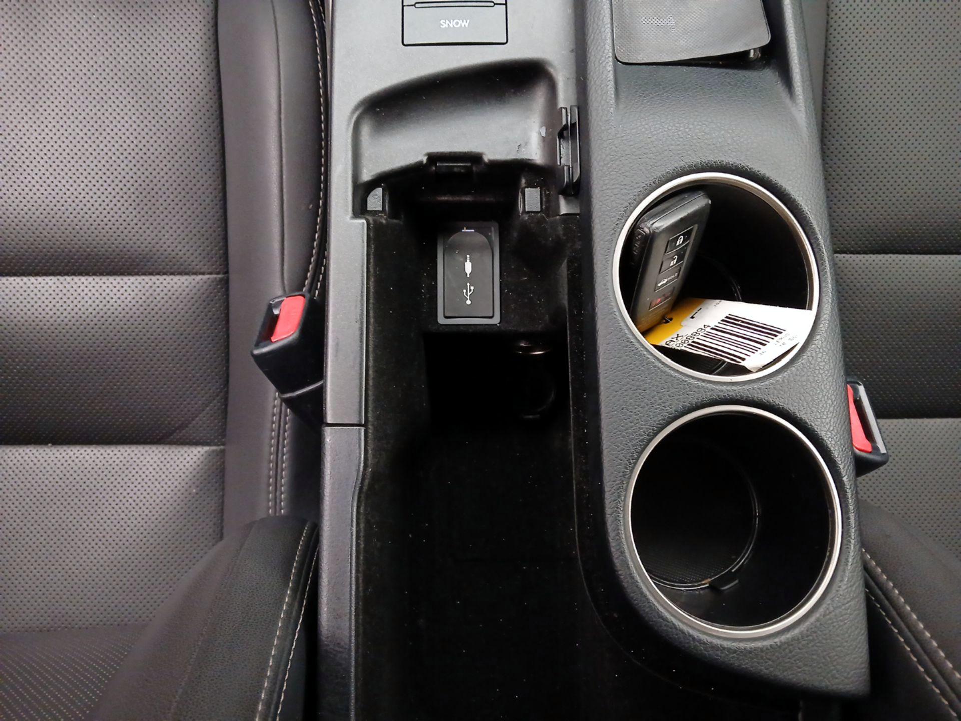 Thumbnail: 2016 Lexus IS - 18