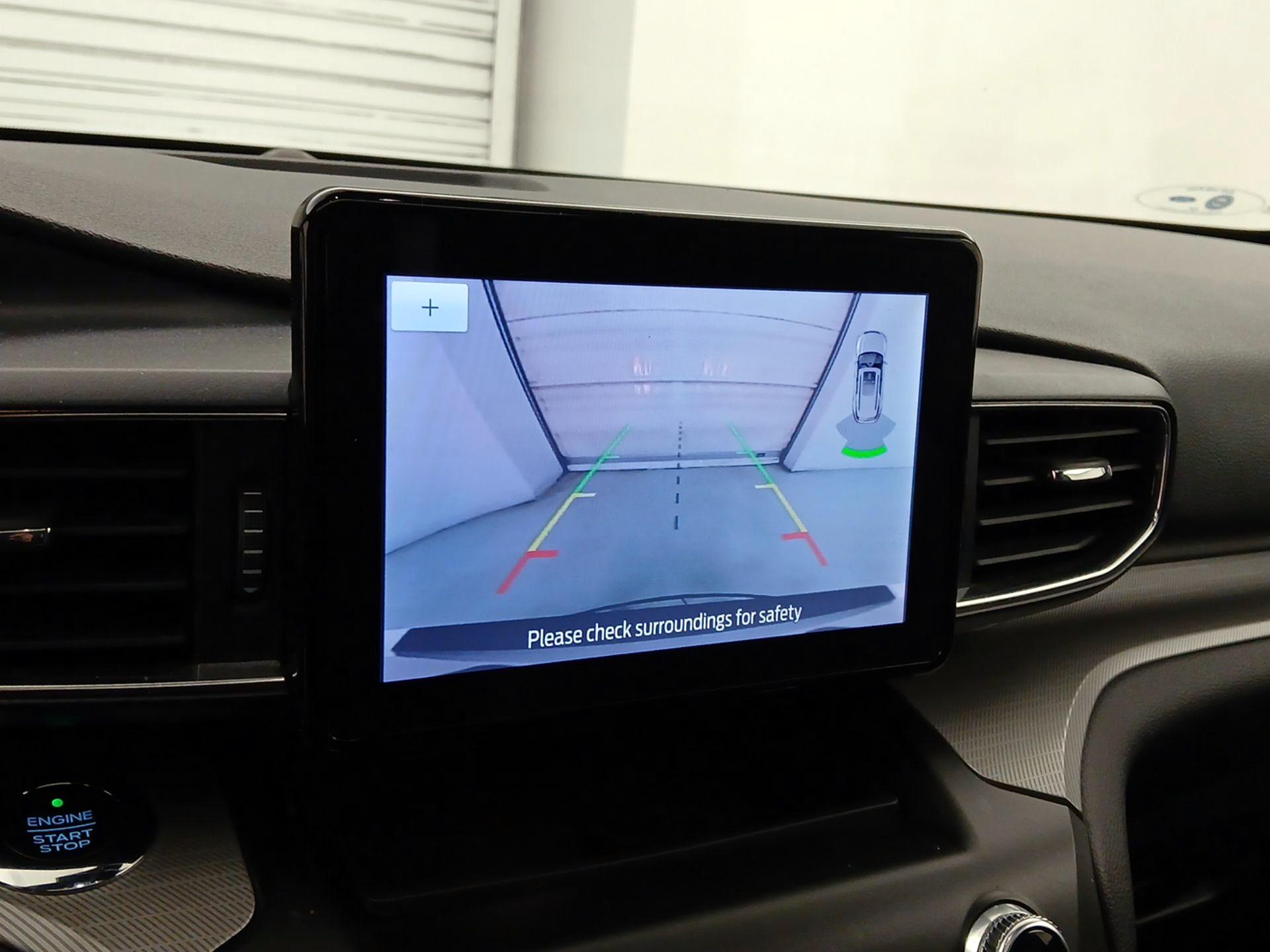 Thumbnail: 2020 Ford Explorer - 14