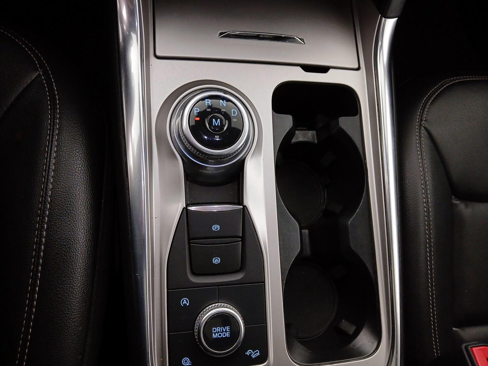 Thumbnail: 2020 Ford Explorer - 17