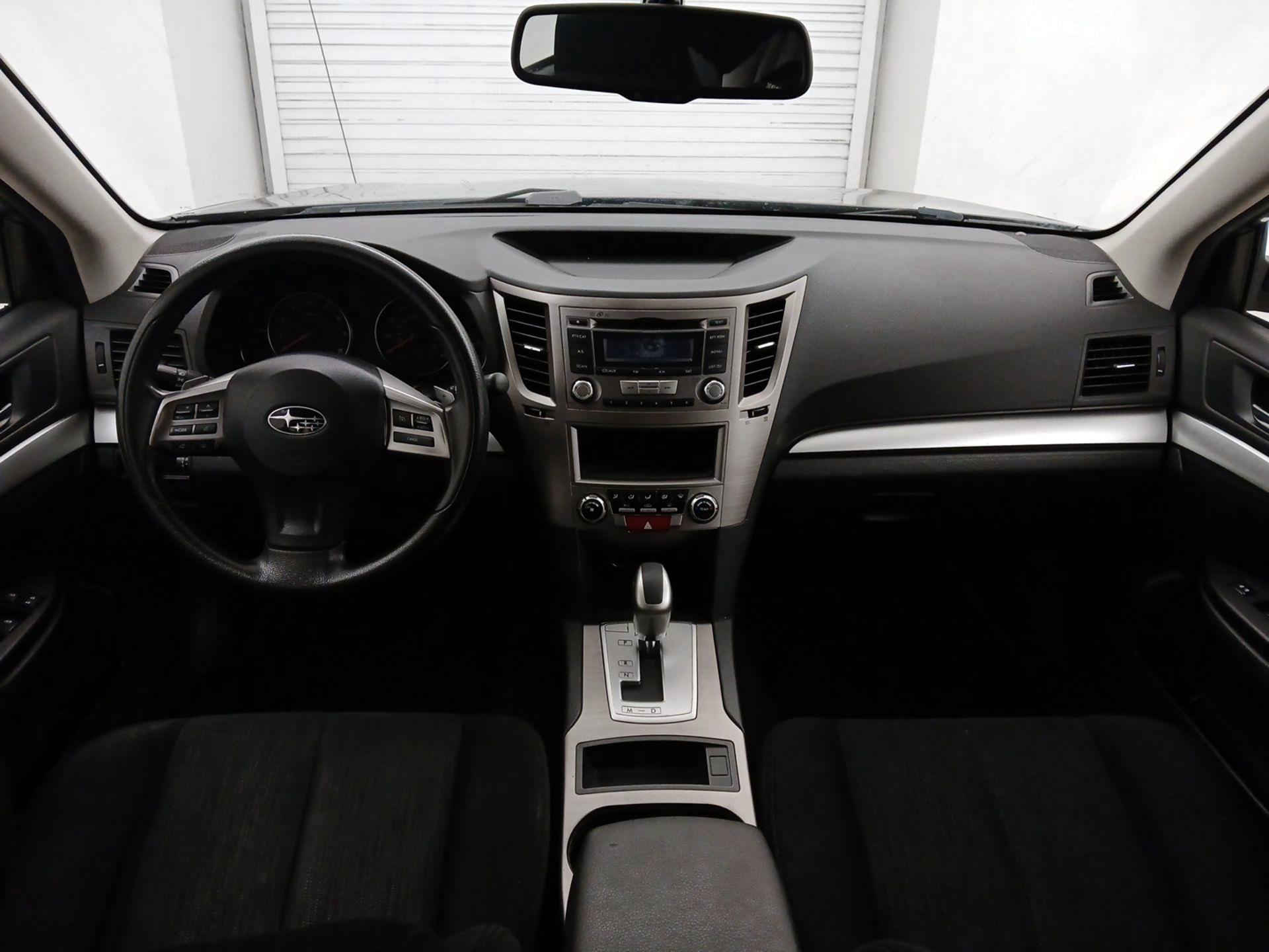 Thumbnail: 2014 Subaru Outback - 9