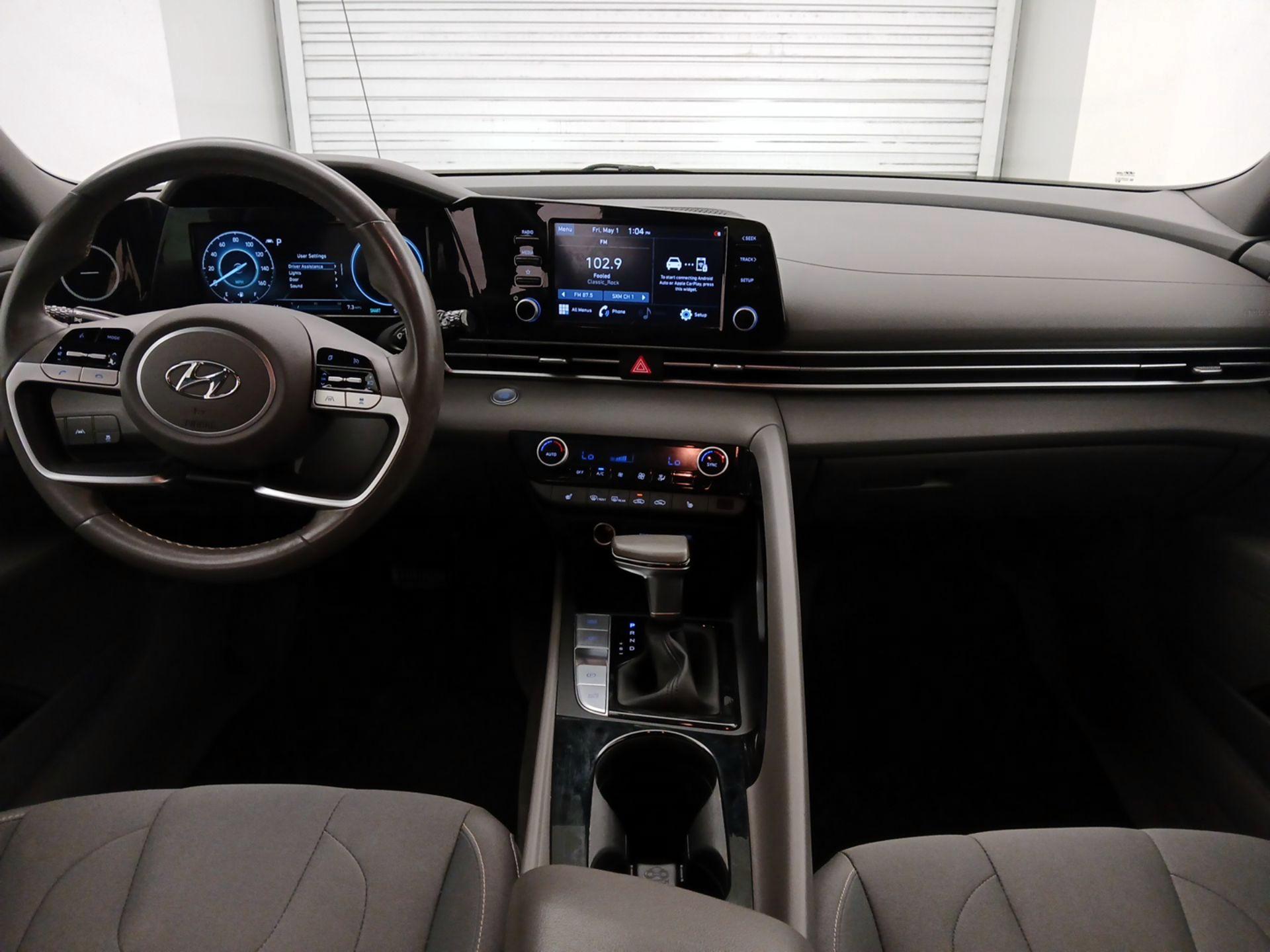 Thumbnail: 2021 Hyundai Elantra - 9