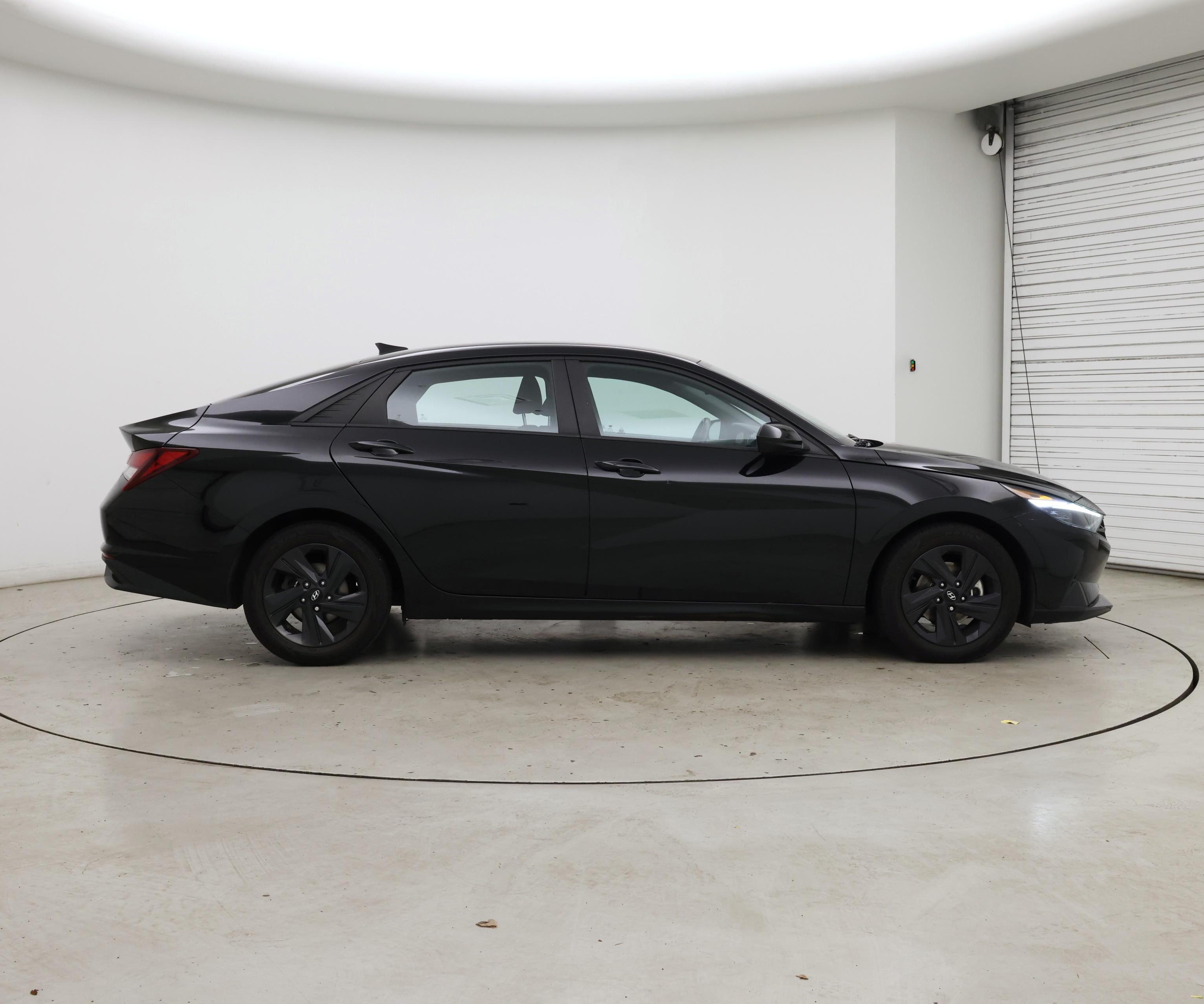 Thumbnail: 2021 Hyundai Elantra - 7