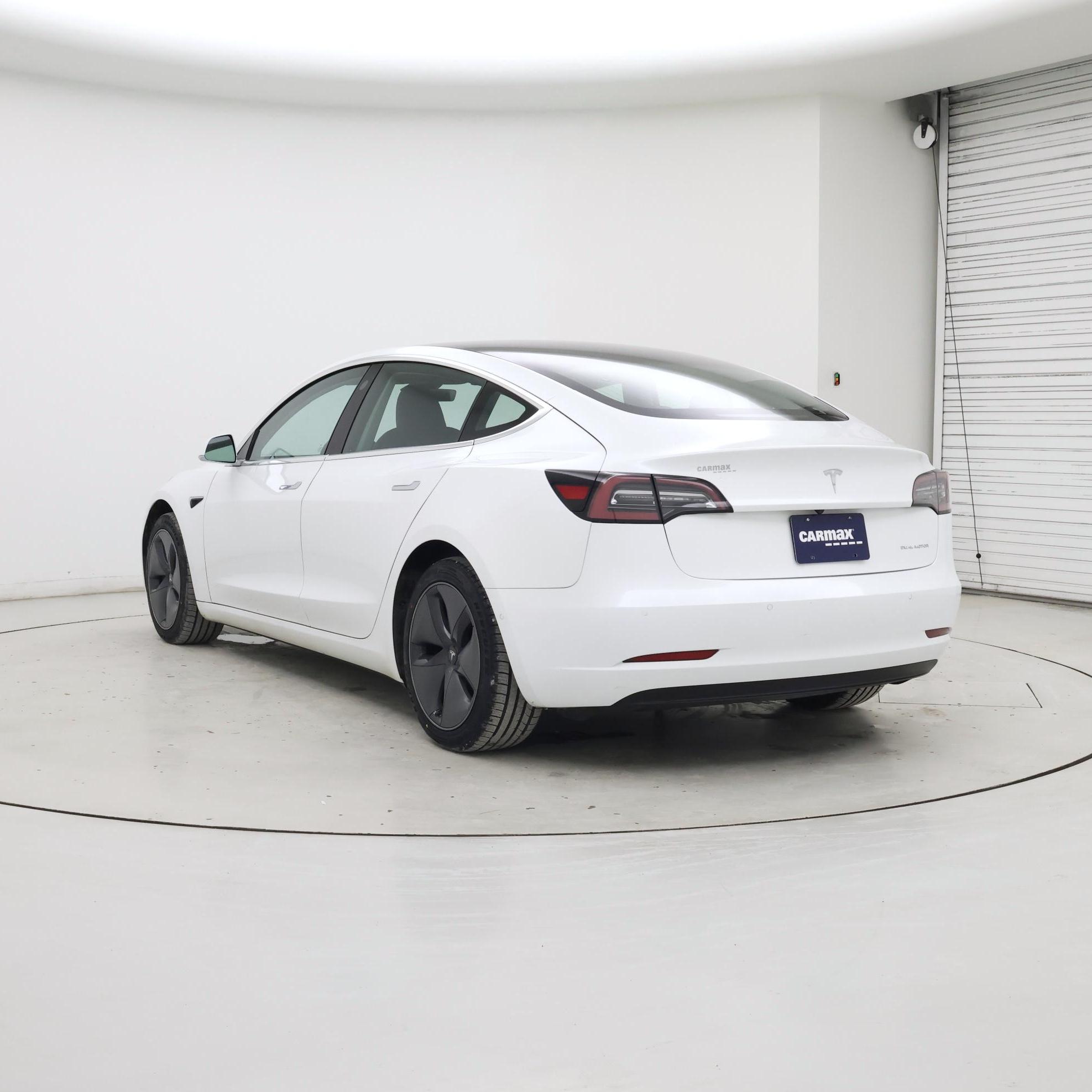 Thumbnail: 2019 Tesla Model 3 - 2