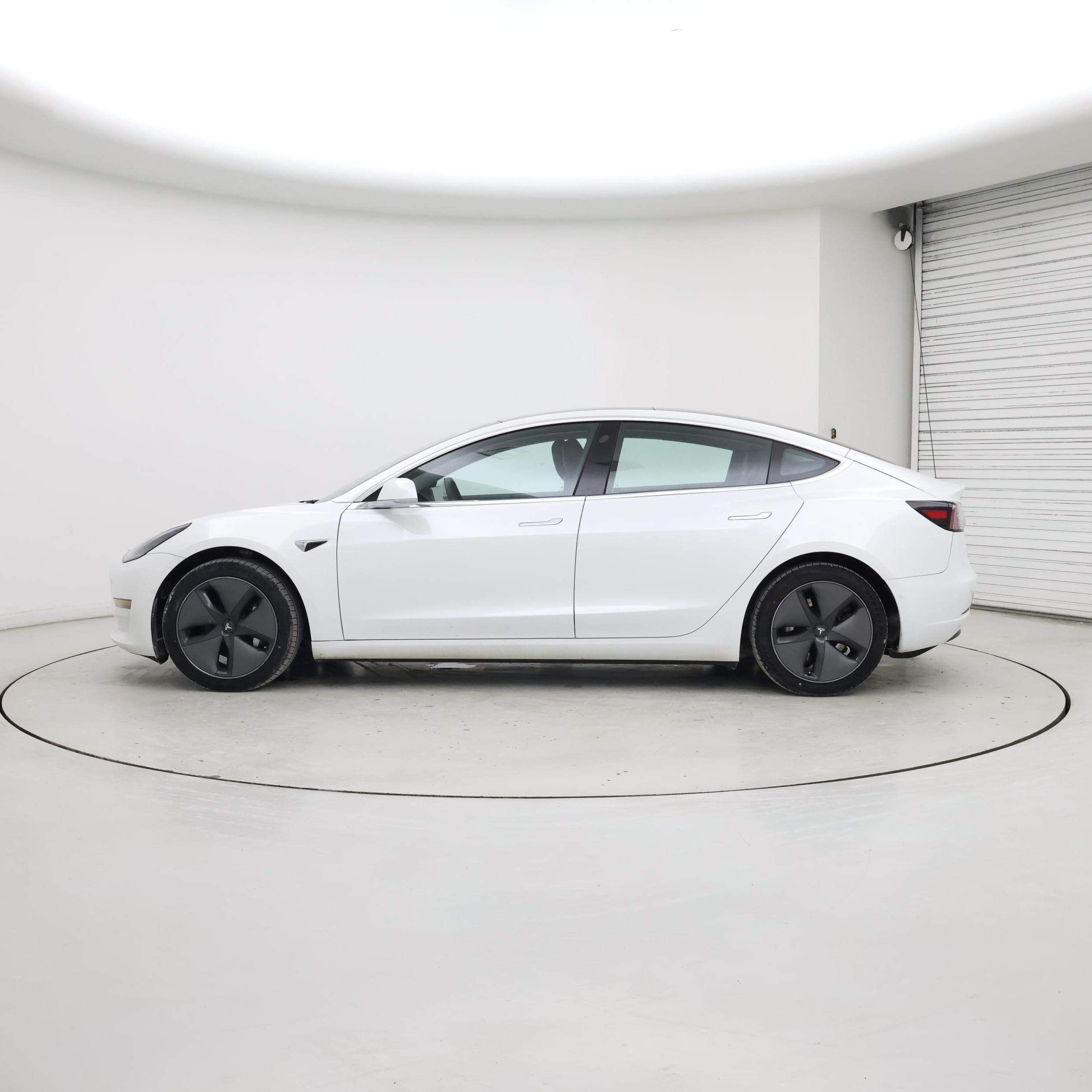 Thumbnail: 2019 Tesla Model 3 - 3