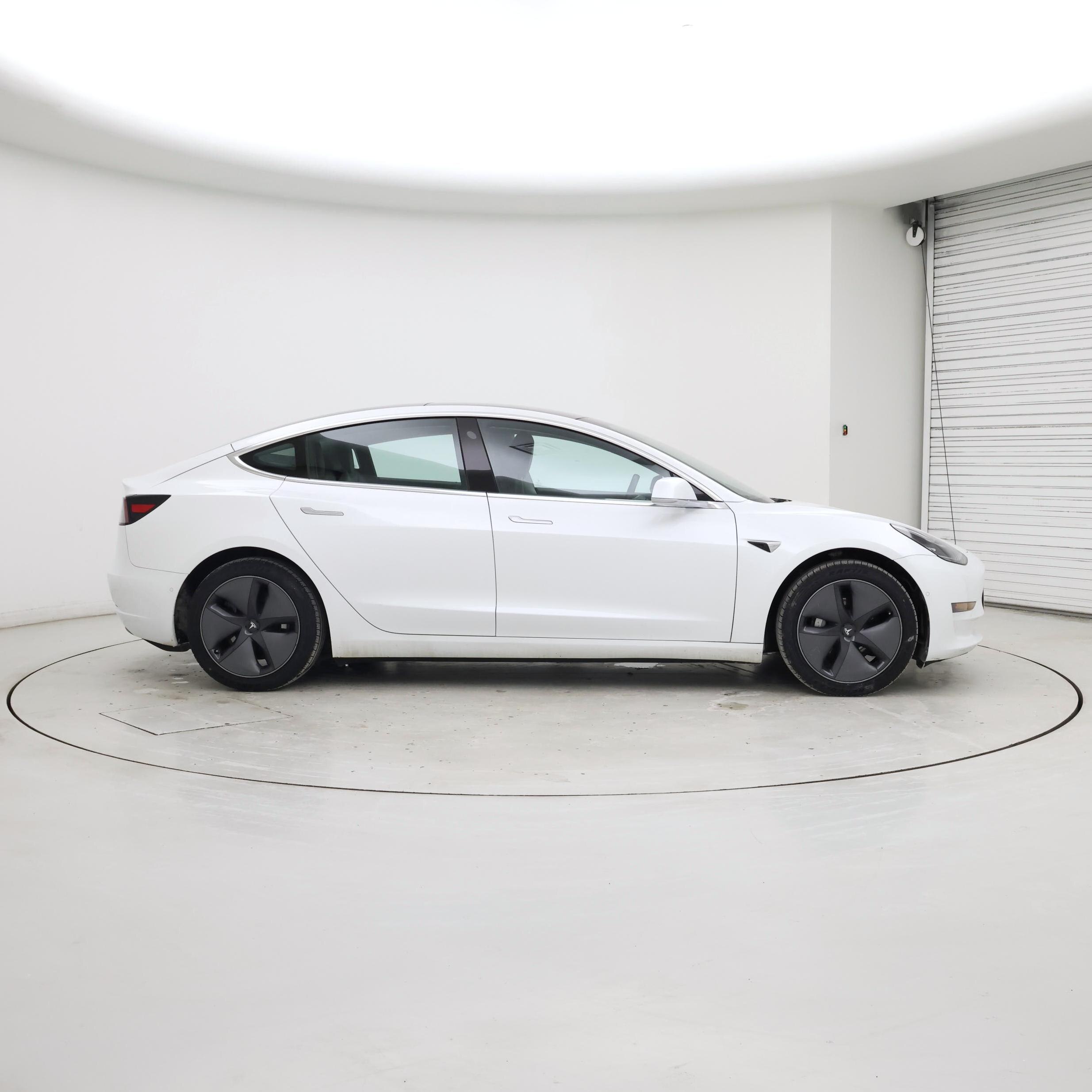 Thumbnail: 2019 Tesla Model 3 - 7