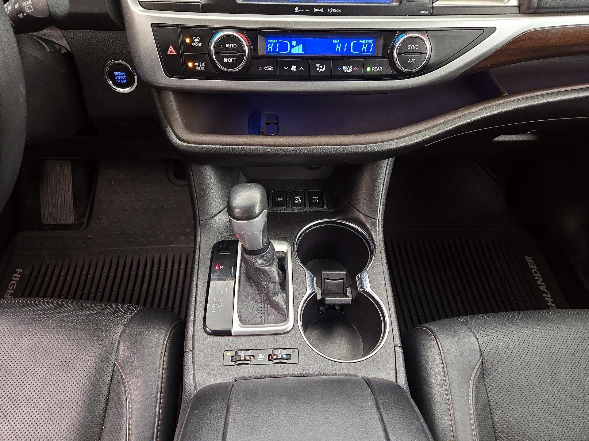 Thumbnail: 2016 Toyota Highlander - 18