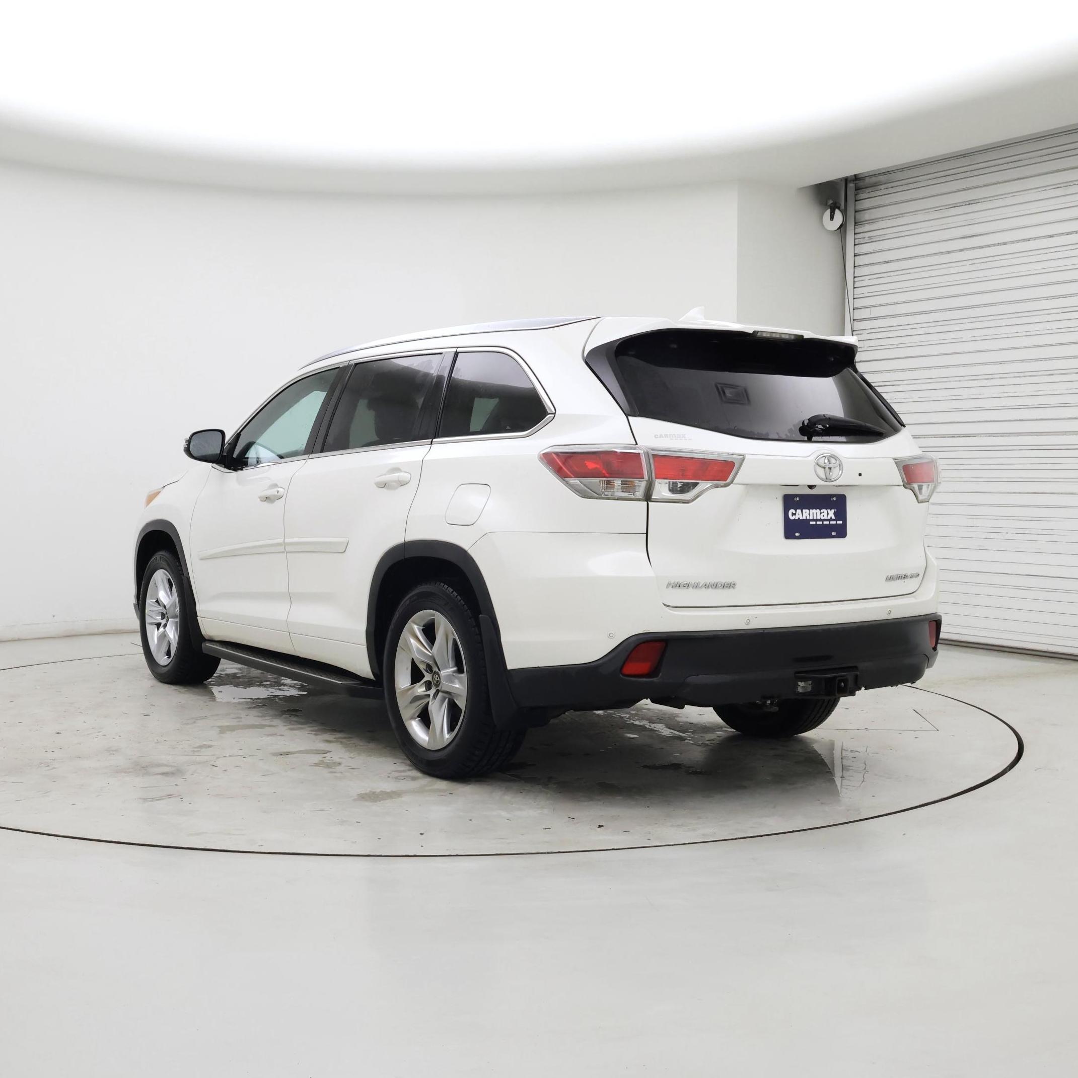Thumbnail: 2016 Toyota Highlander - 2