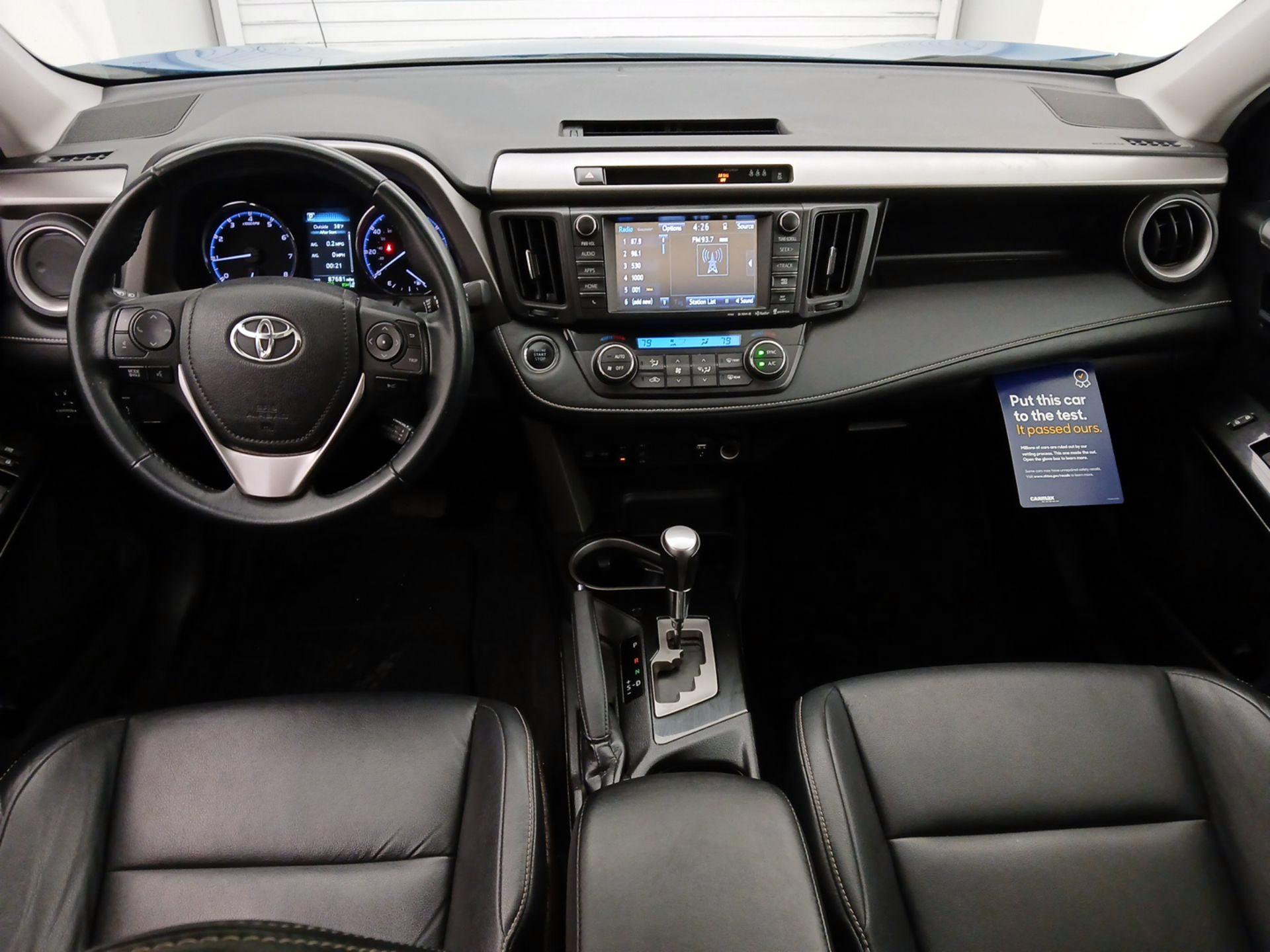 Thumbnail: 2017 Toyota RAV4 - 9
